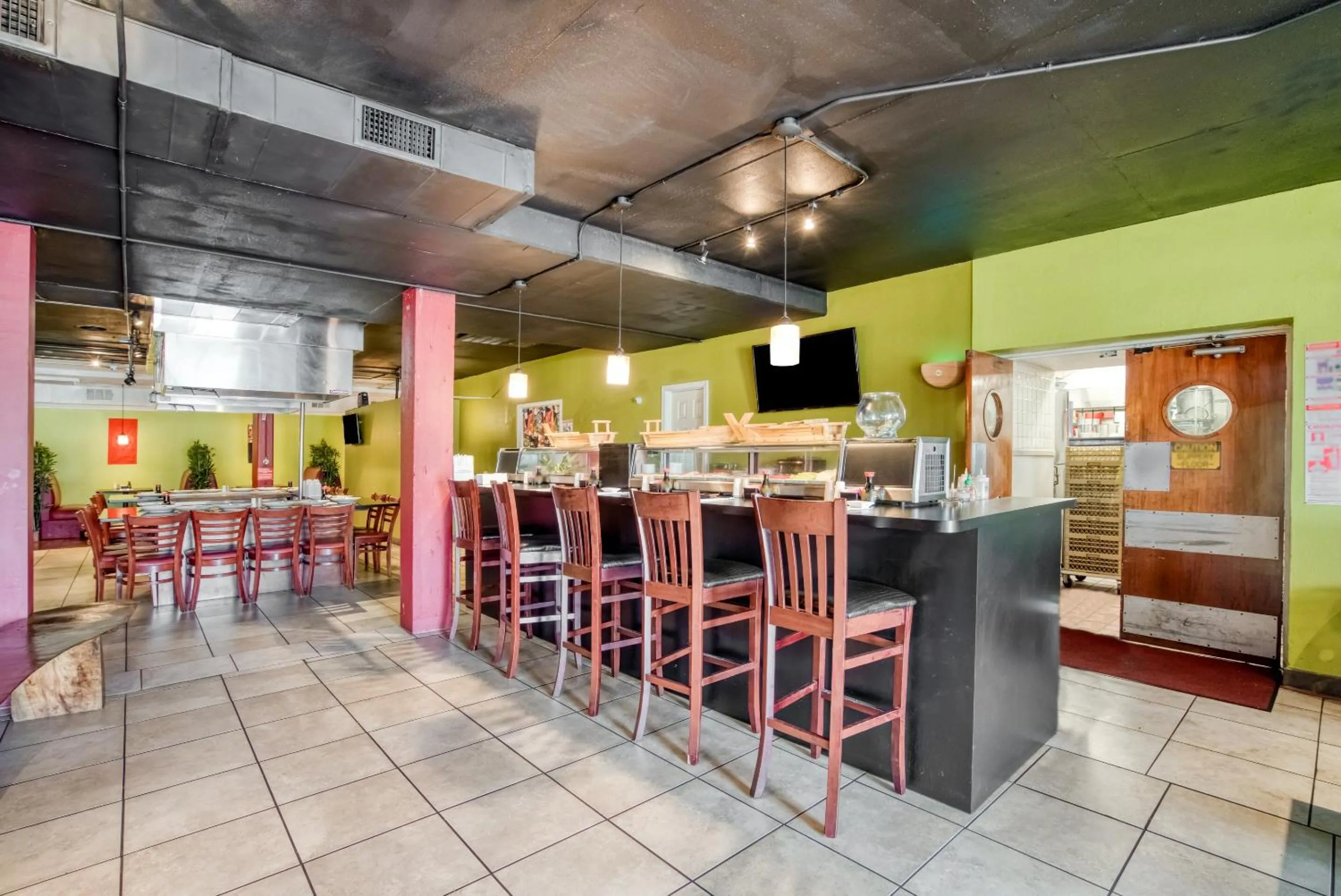 Restaurant/places to eat in OYO Hotel Brownwood Hwy 67