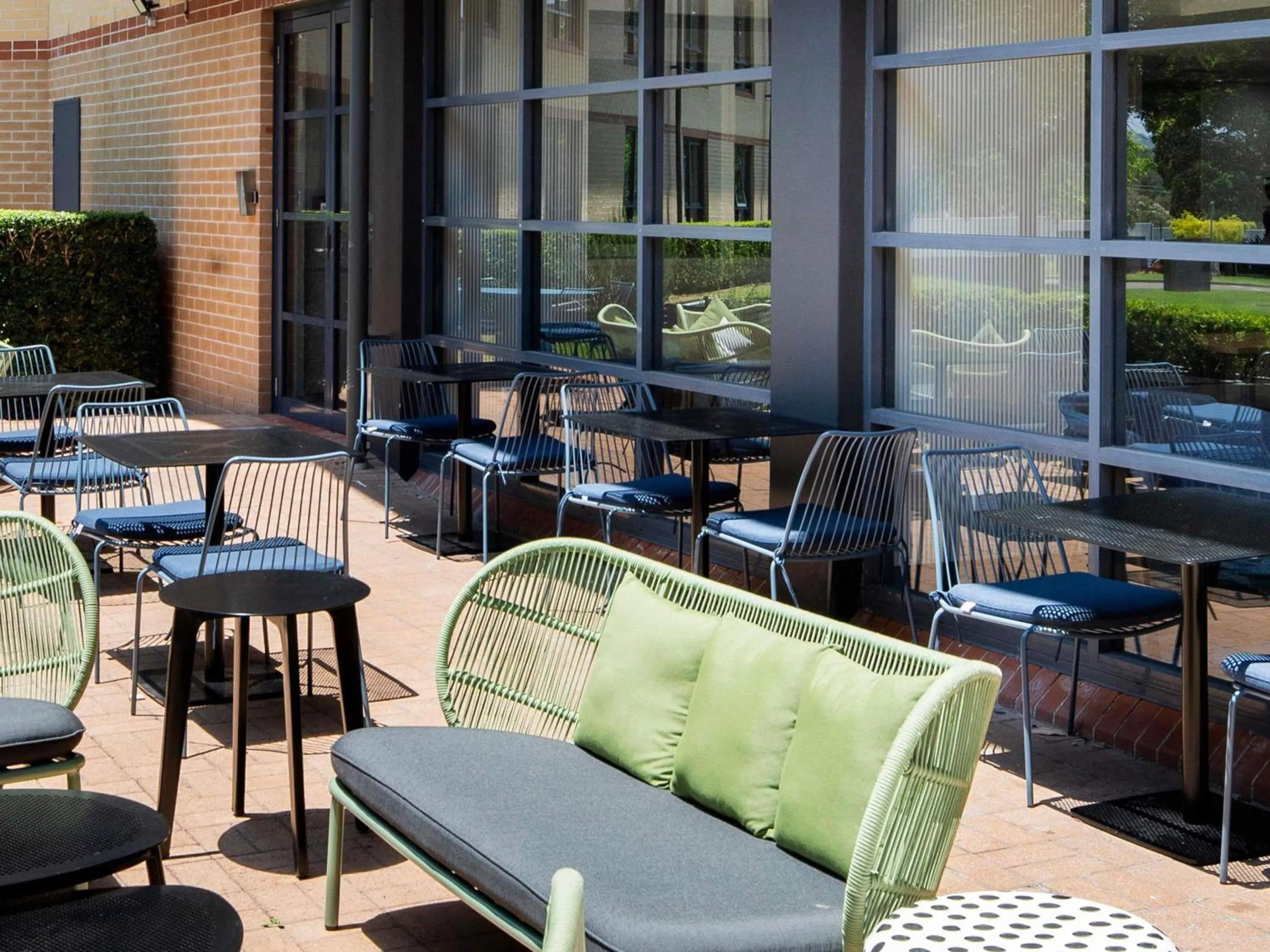 Restaurant/places to eat in Mercure Sydney Macquarie Park