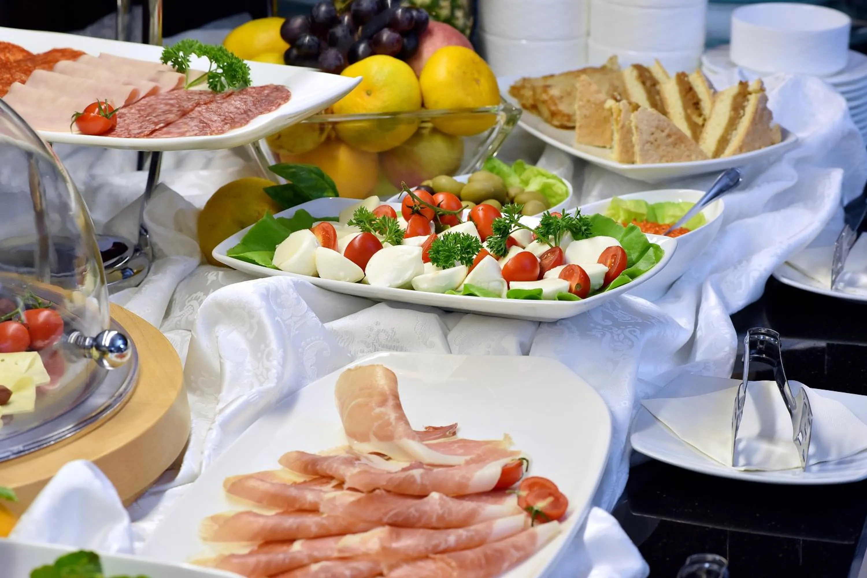 Buffet breakfast in Hotel Ziya