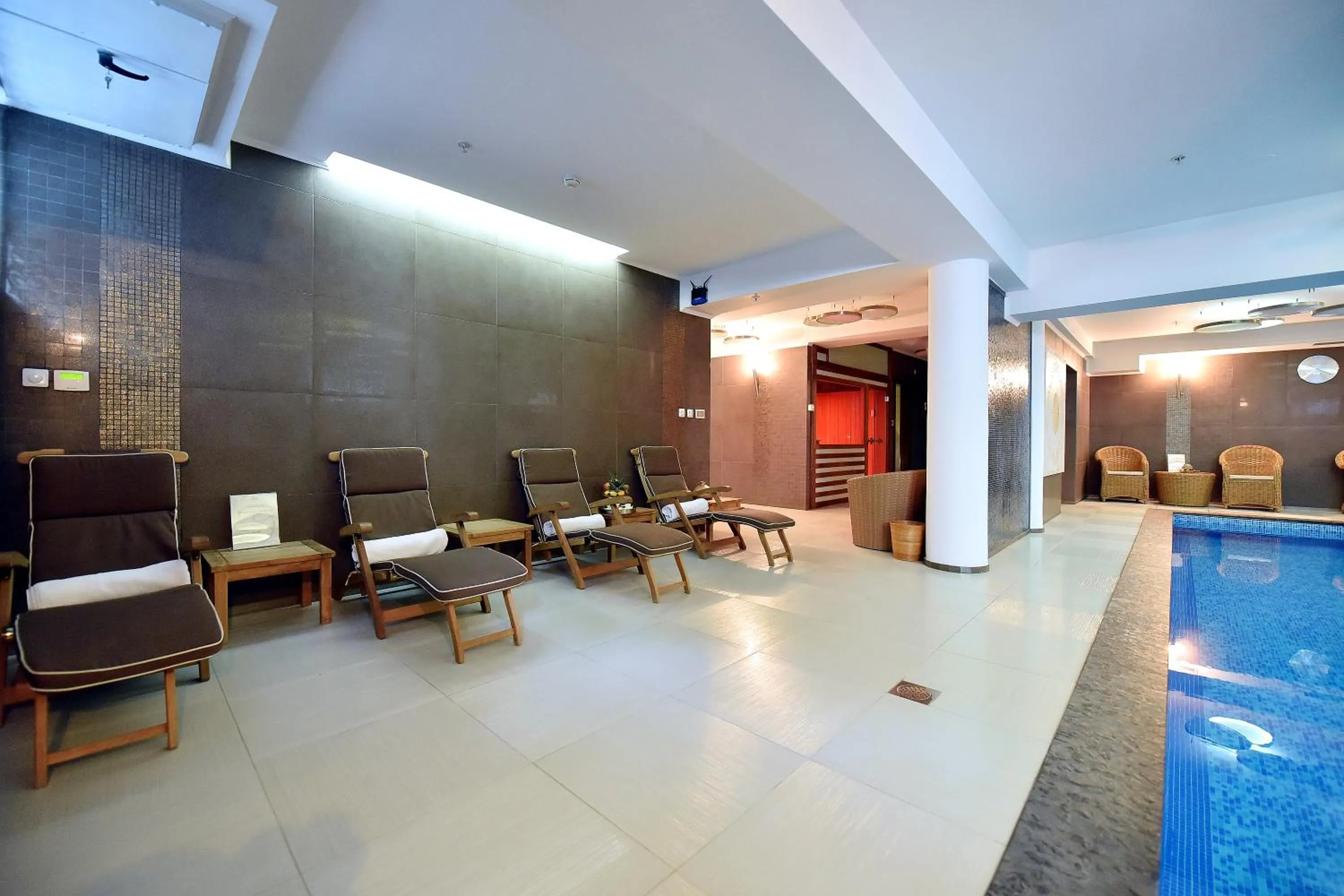 Swimming pool in Hotel Ziya