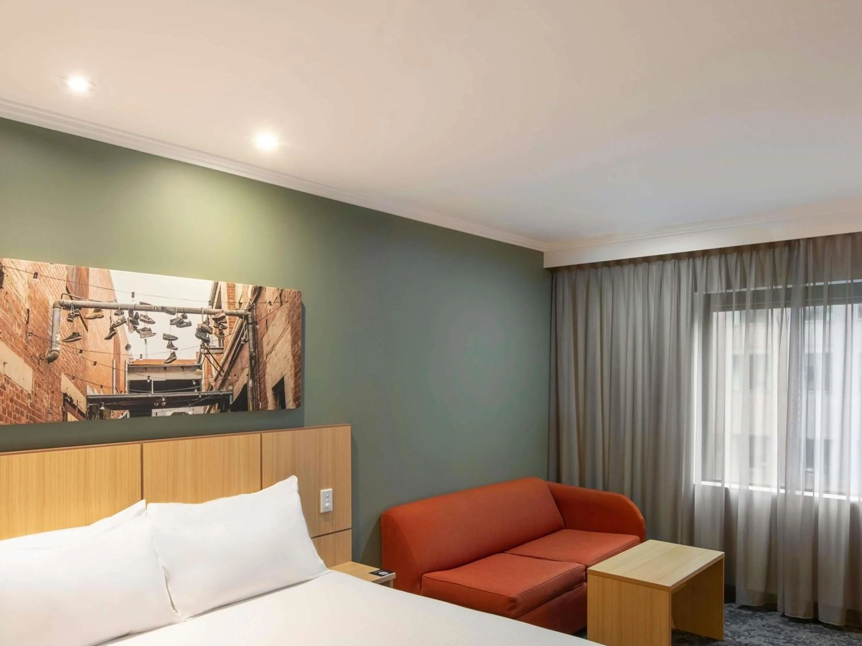 Bedroom, Bed in Mercure Melbourne Southbank