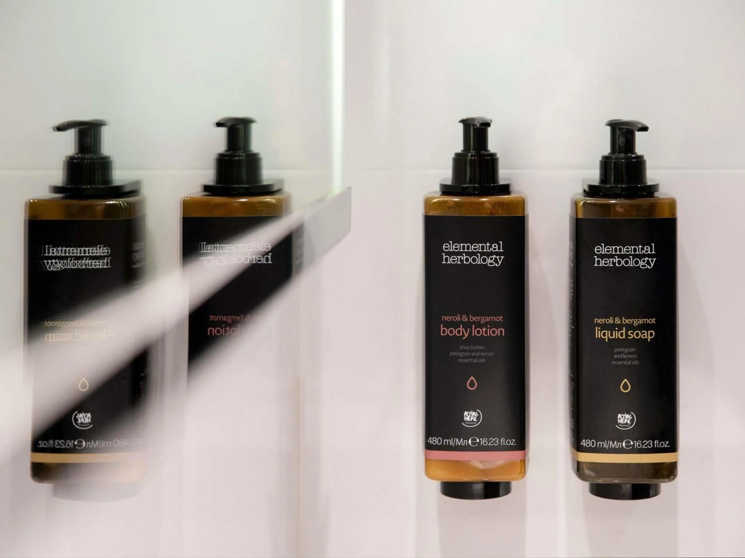 Bathroom in Mercure Melbourne Southbank