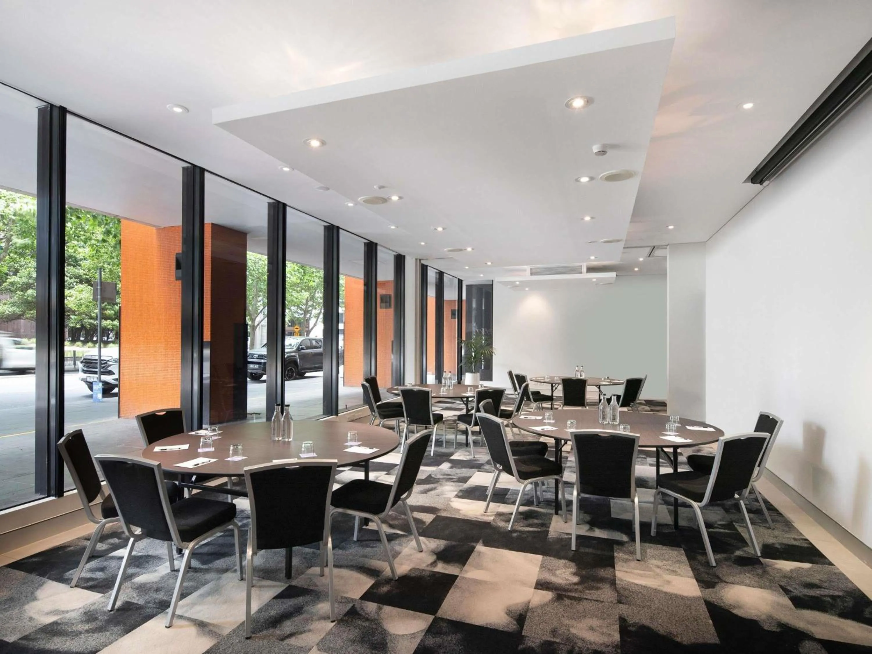 Meeting/conference room in Mercure Melbourne Southbank