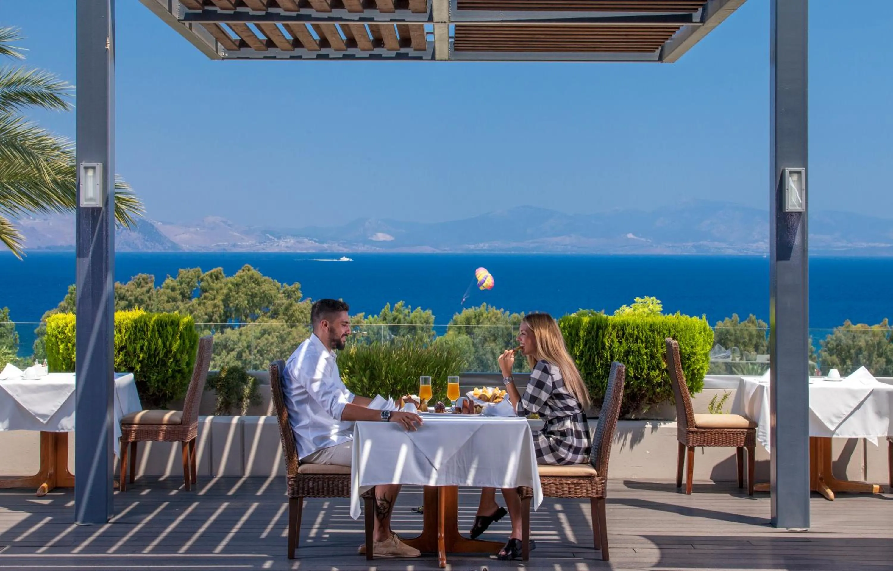 Restaurant/places to eat in Kipriotis Panorama Hotel & Suites
