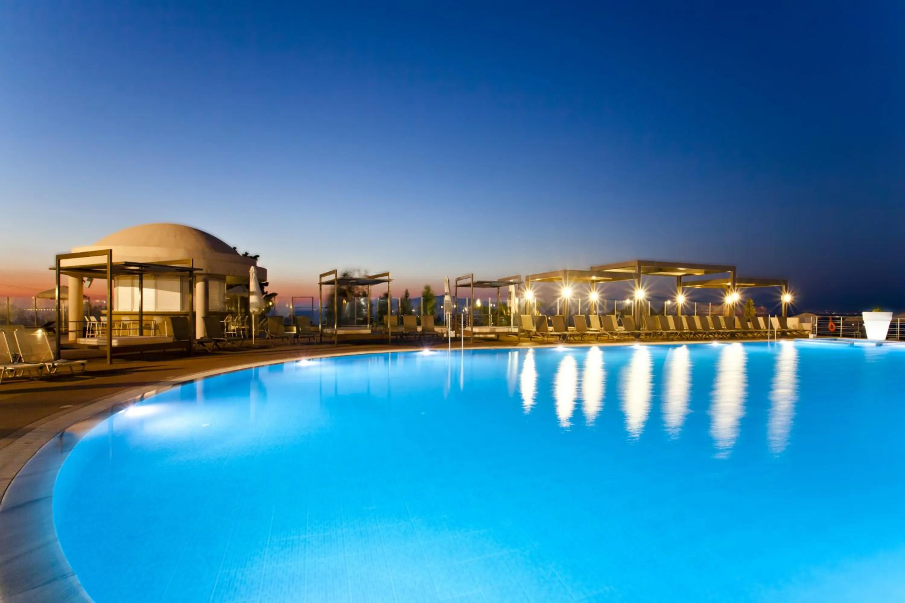 Swimming pool in Kipriotis Panorama Hotel & Suites