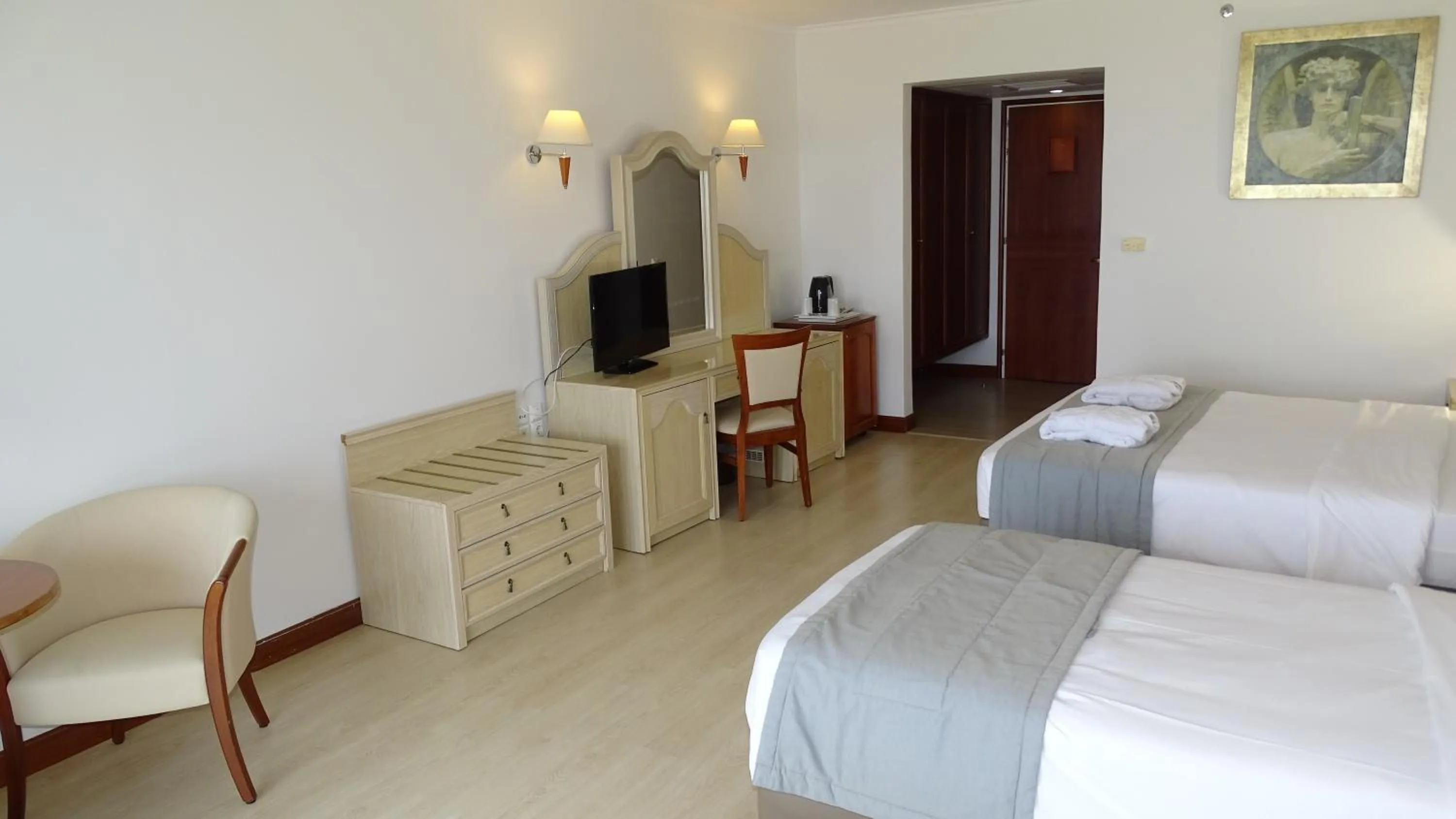 Bedroom, Bed in Kipriotis Panorama Hotel & Suites