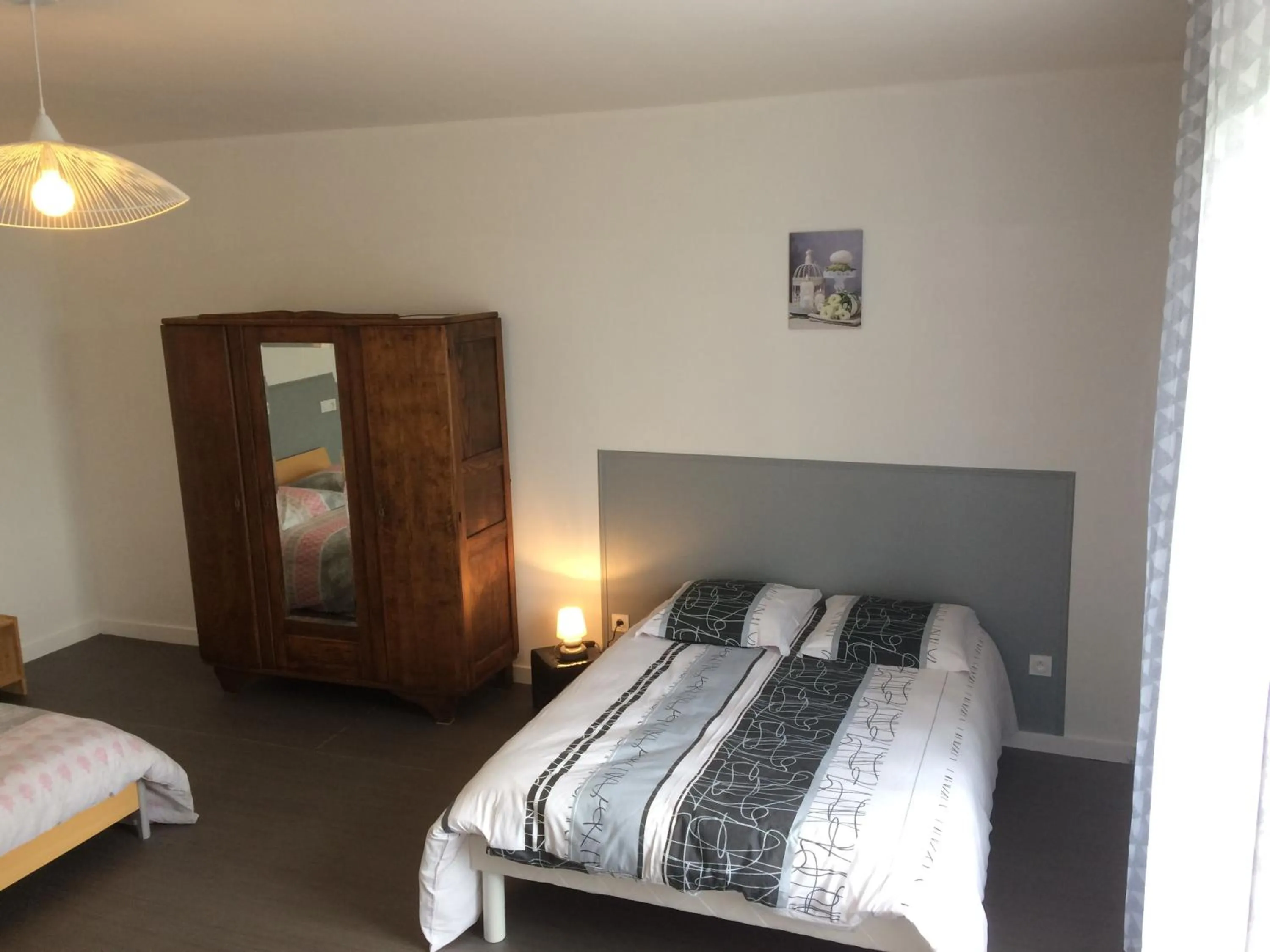 Bed in Chambres " Orchidées "