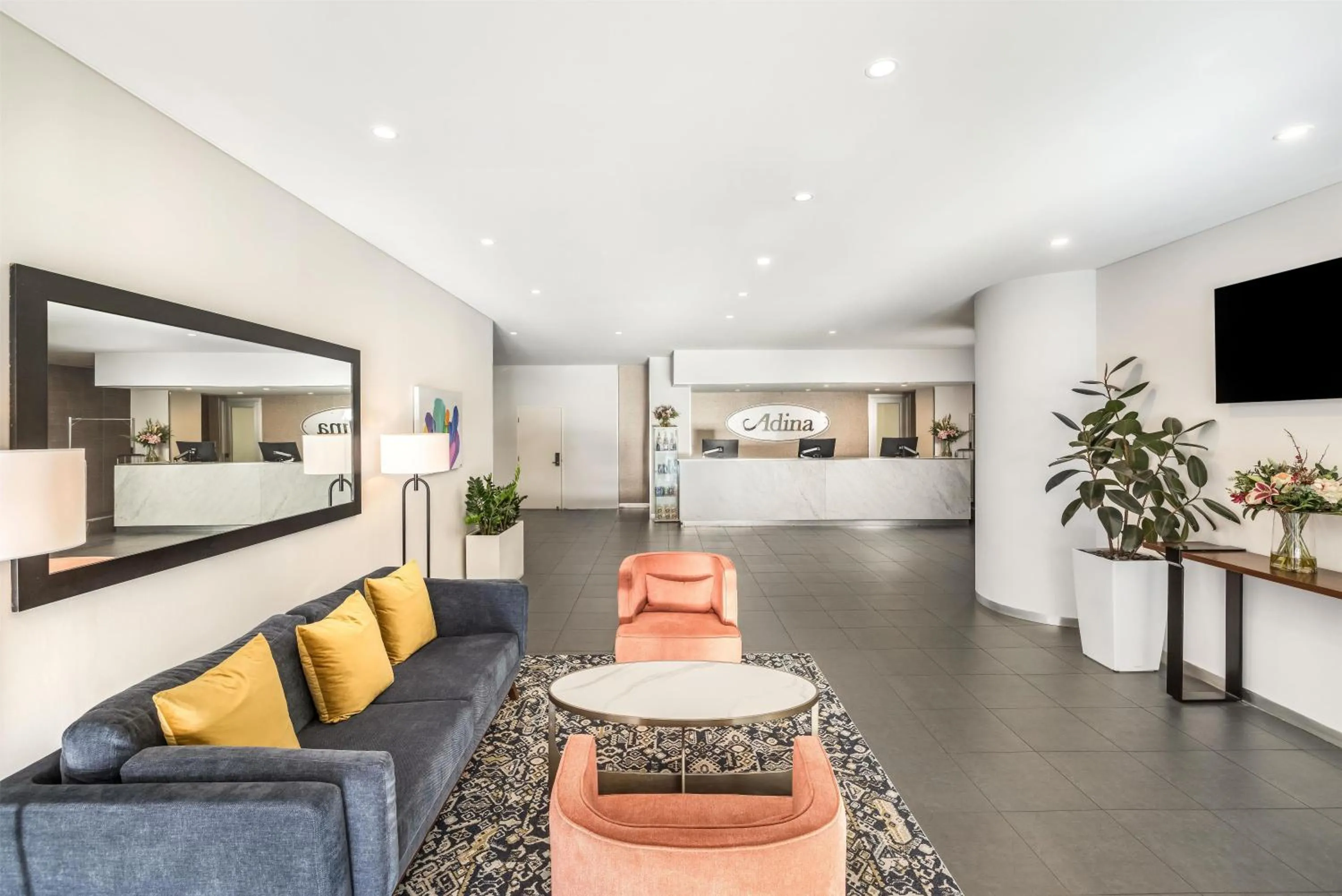 Lobby or reception in Adina Apartment Hotel Perth Barrack Plaza