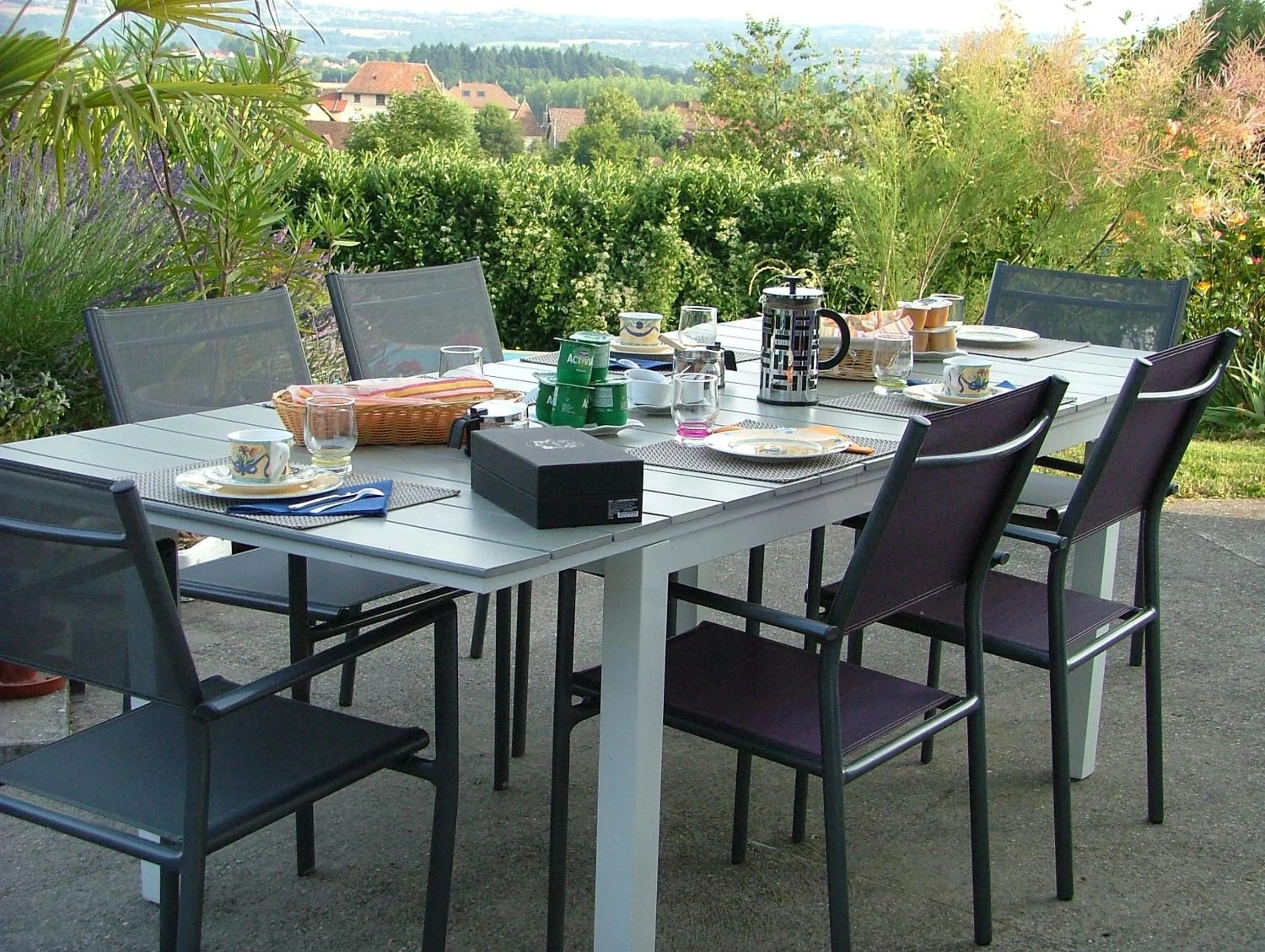 Continental breakfast in Les Enselmes