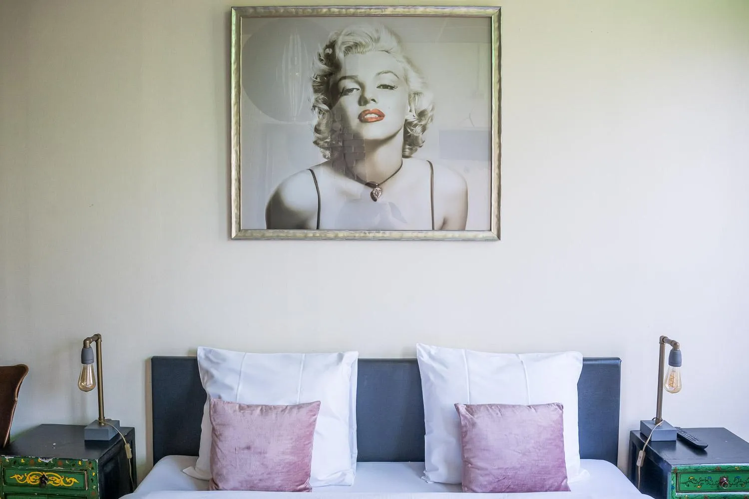 Bed in Hotel Urban Dreams