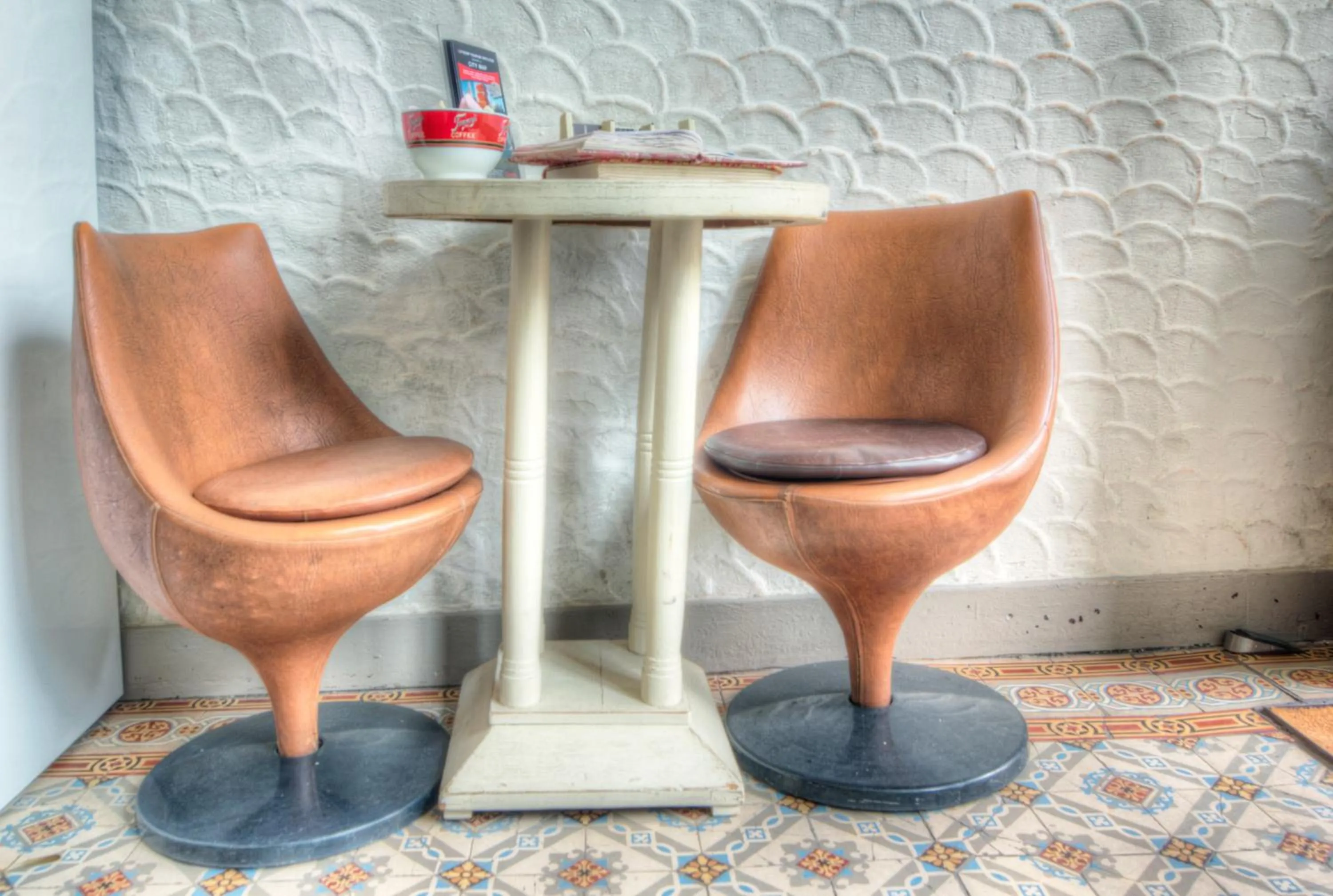 Restaurant/places to eat in Hotel Urban Dreams