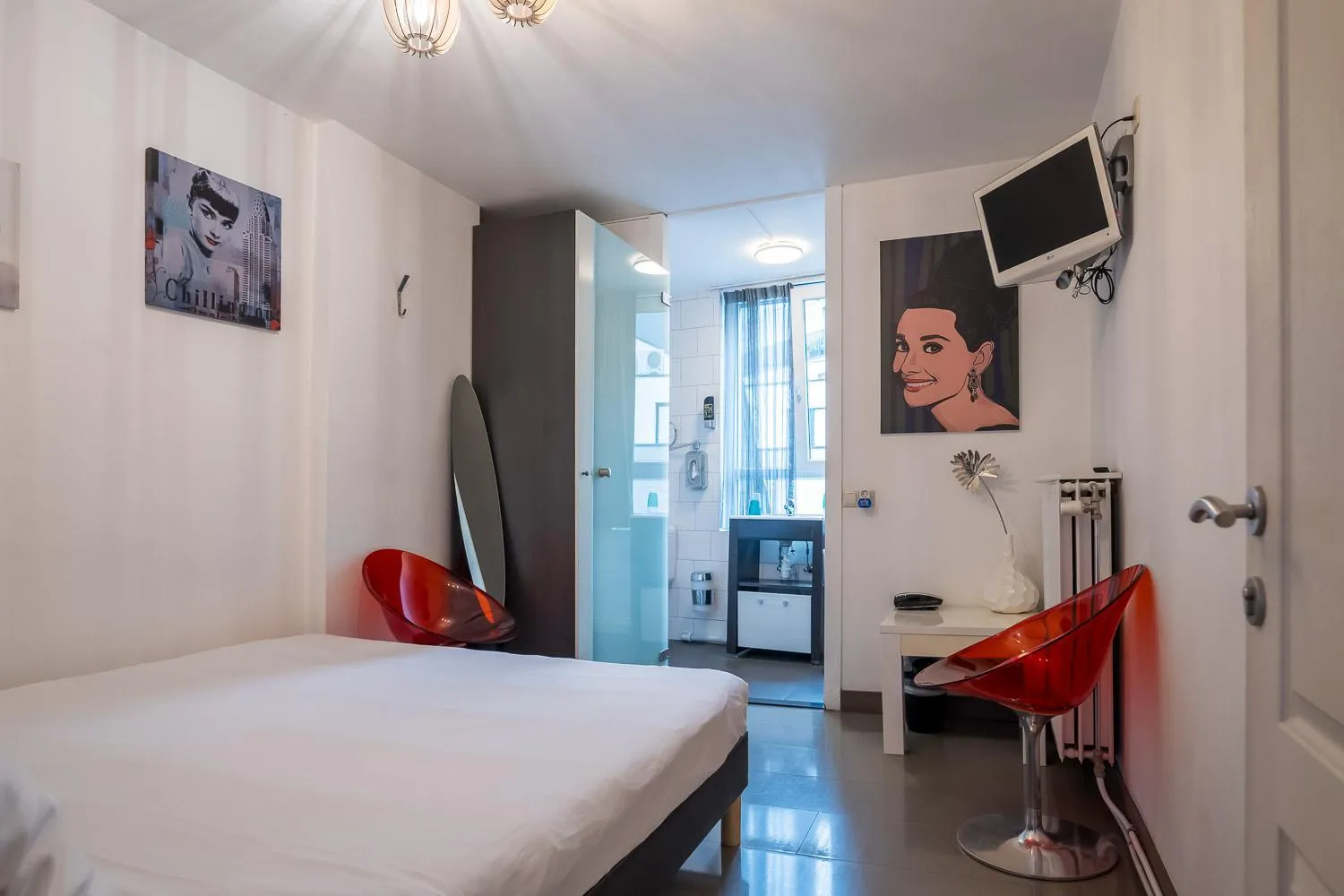 Bed in Hotel Urban Dreams