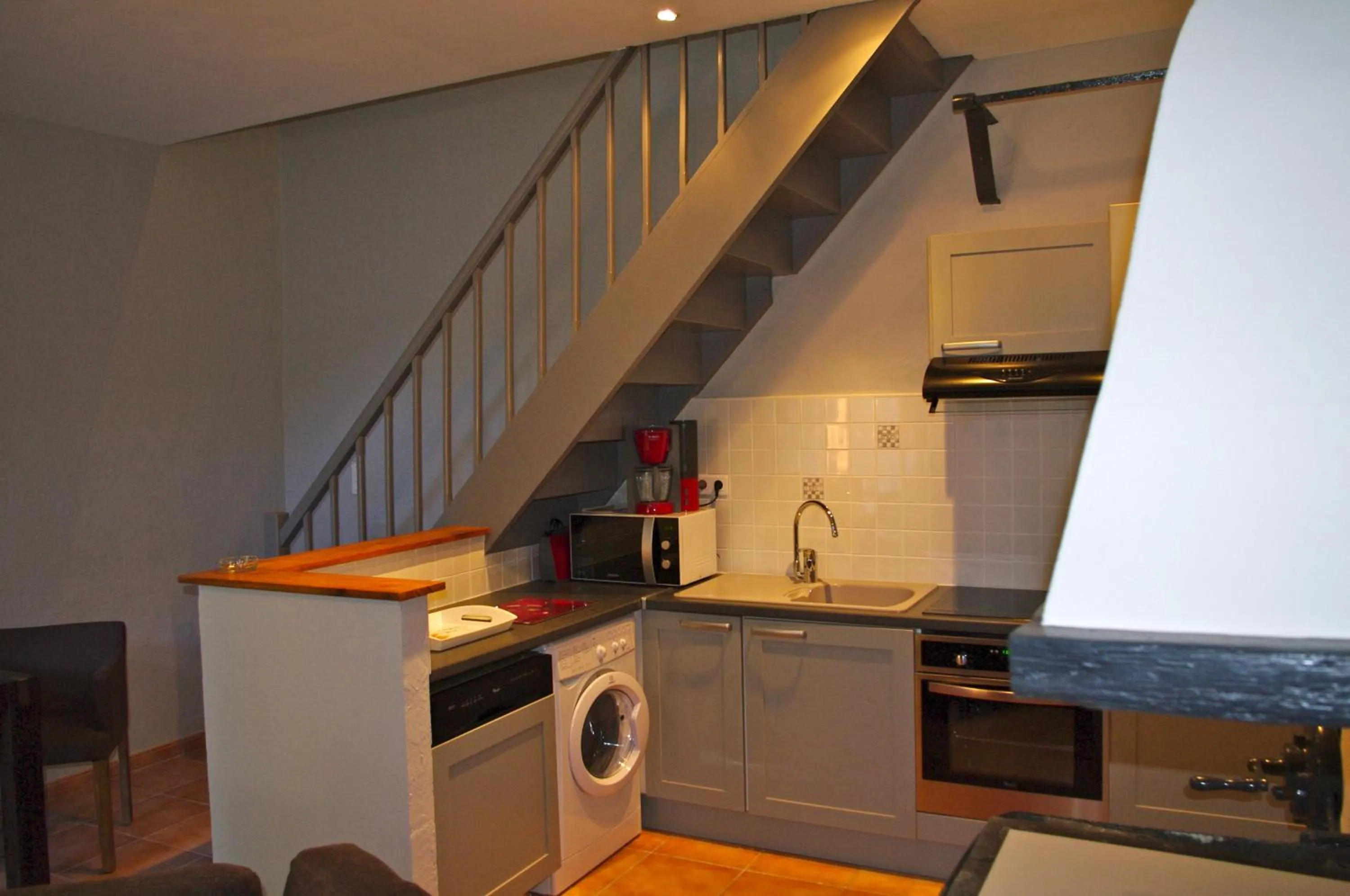 Kitchen or kitchenette in Chateau Le Vergel Authenac