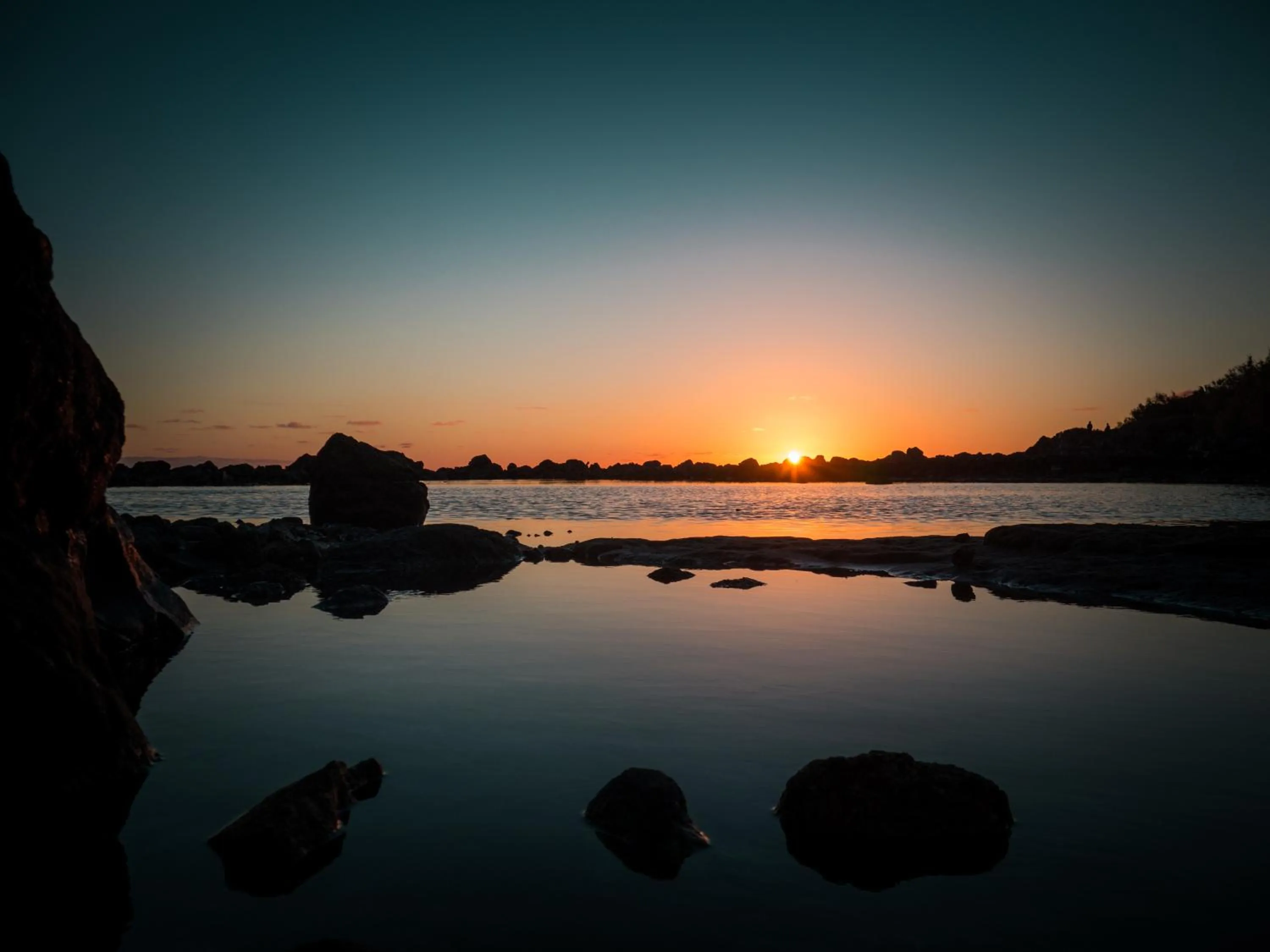 Beach in Apartamentos Jardín del Conde