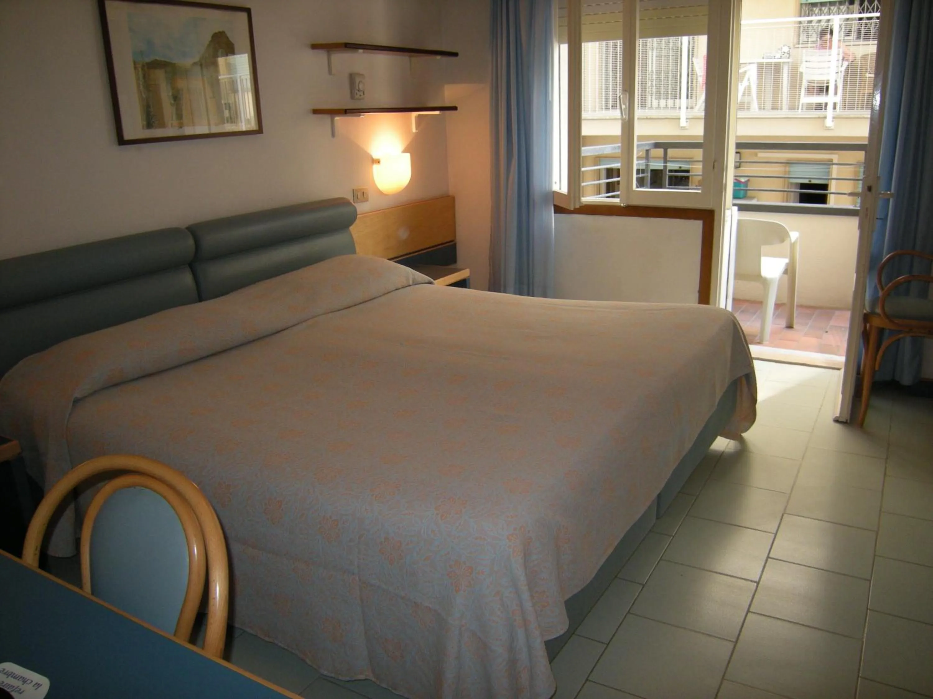 Photo of the whole room, Bed in Hotel Ambasciatori Palace