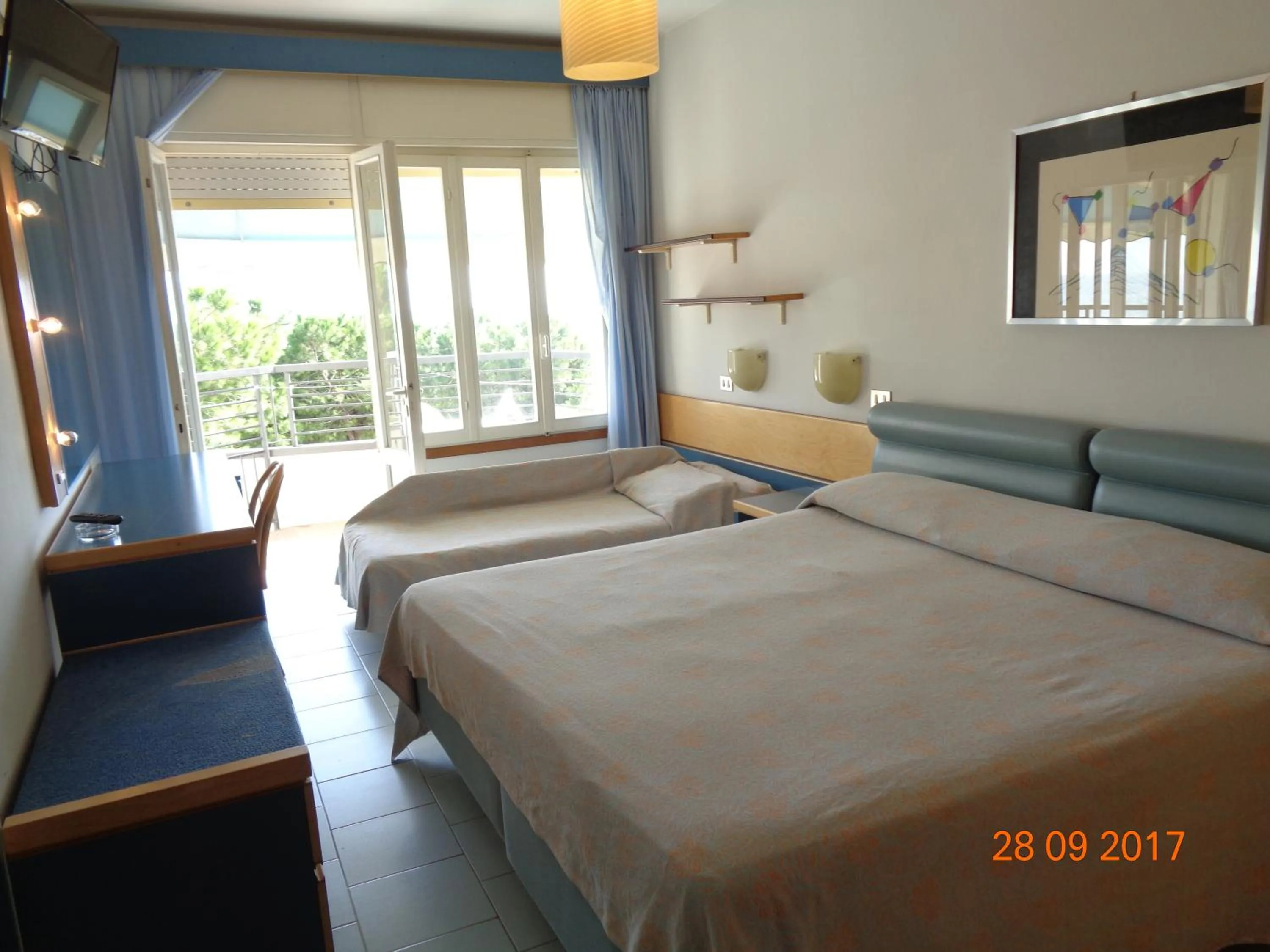 Photo of the whole room, Bed in Hotel Ambasciatori Palace