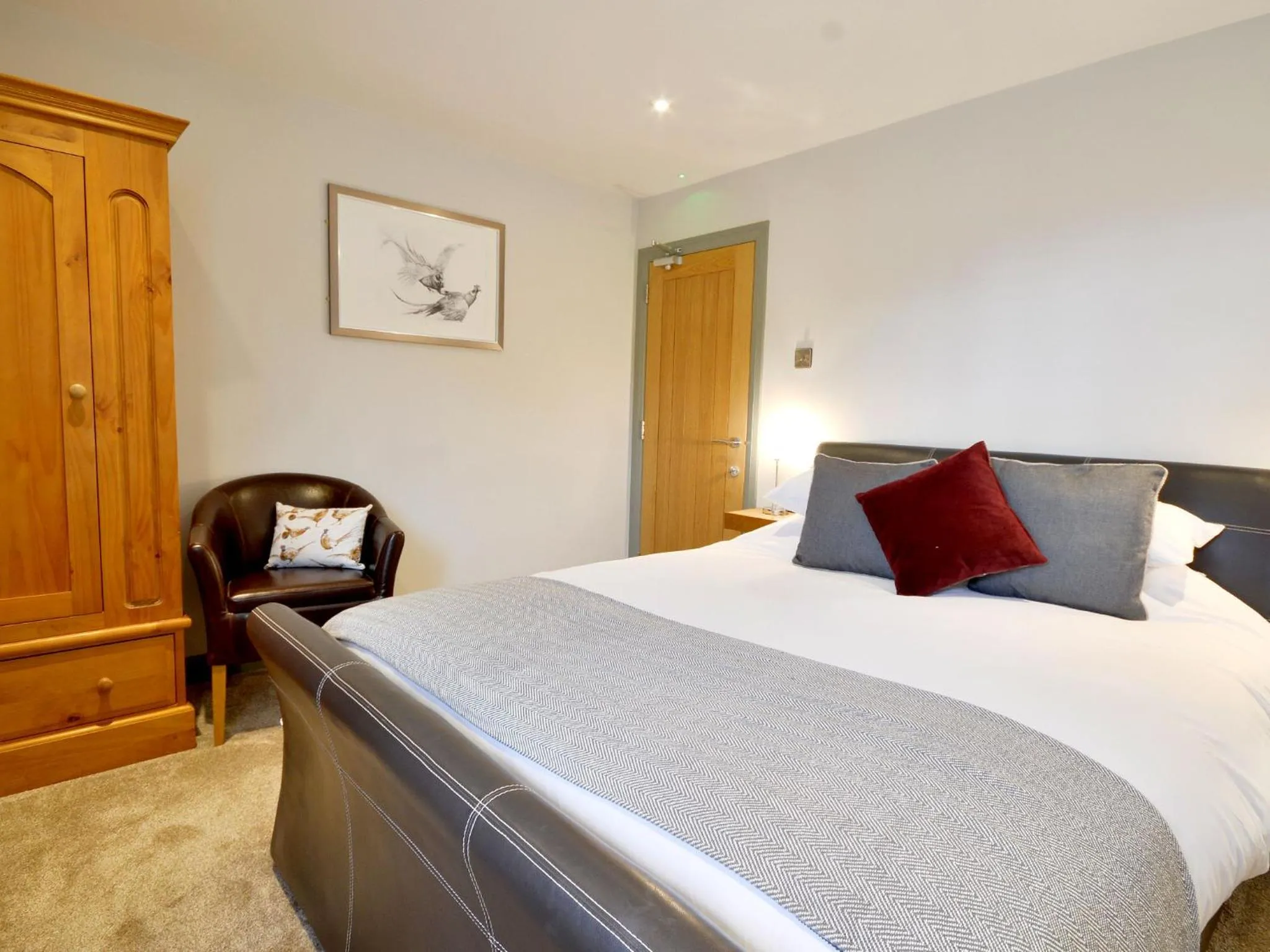 Bed in The Cayley Arms Inn