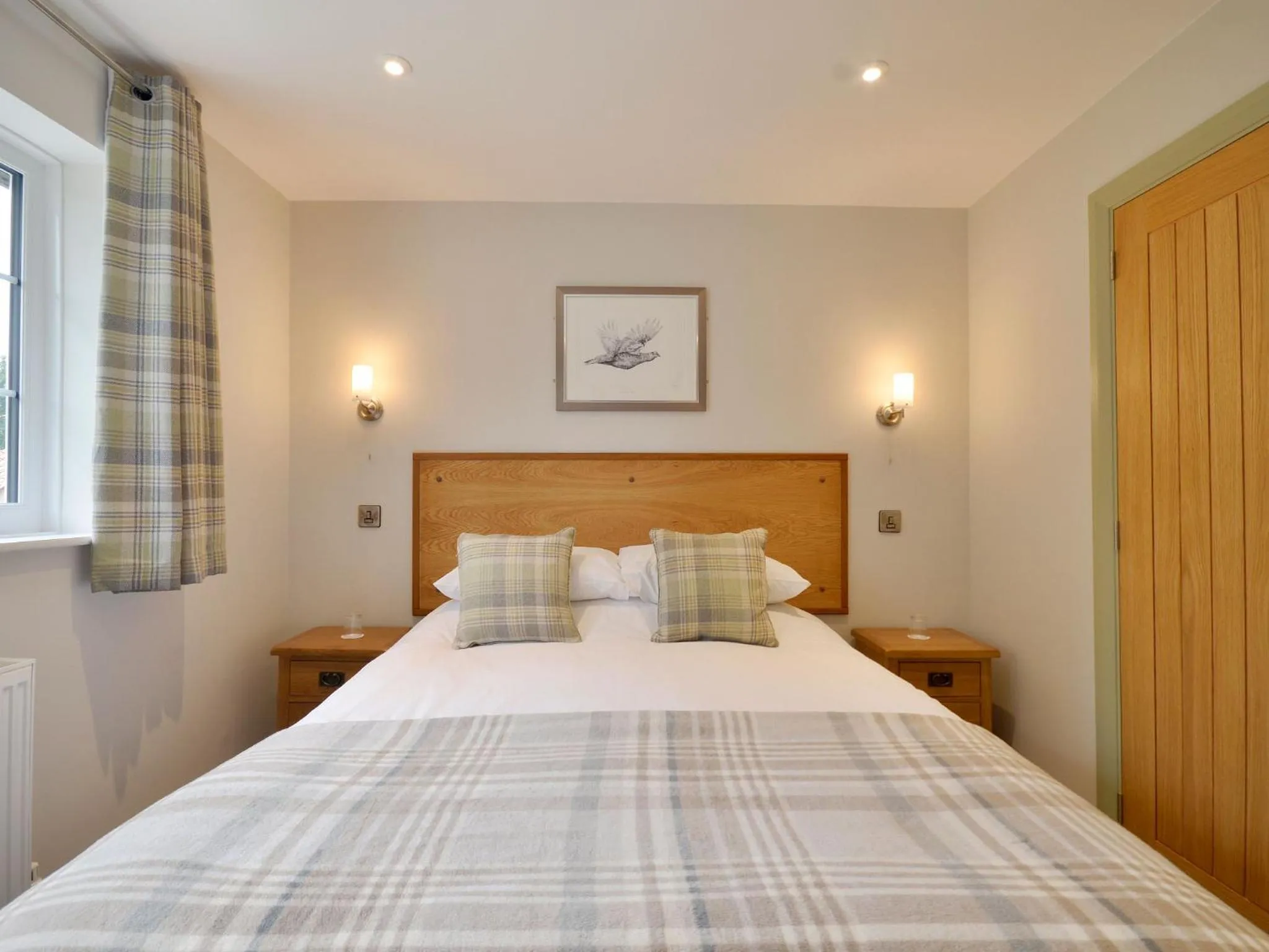 Bed in The Cayley Arms Inn