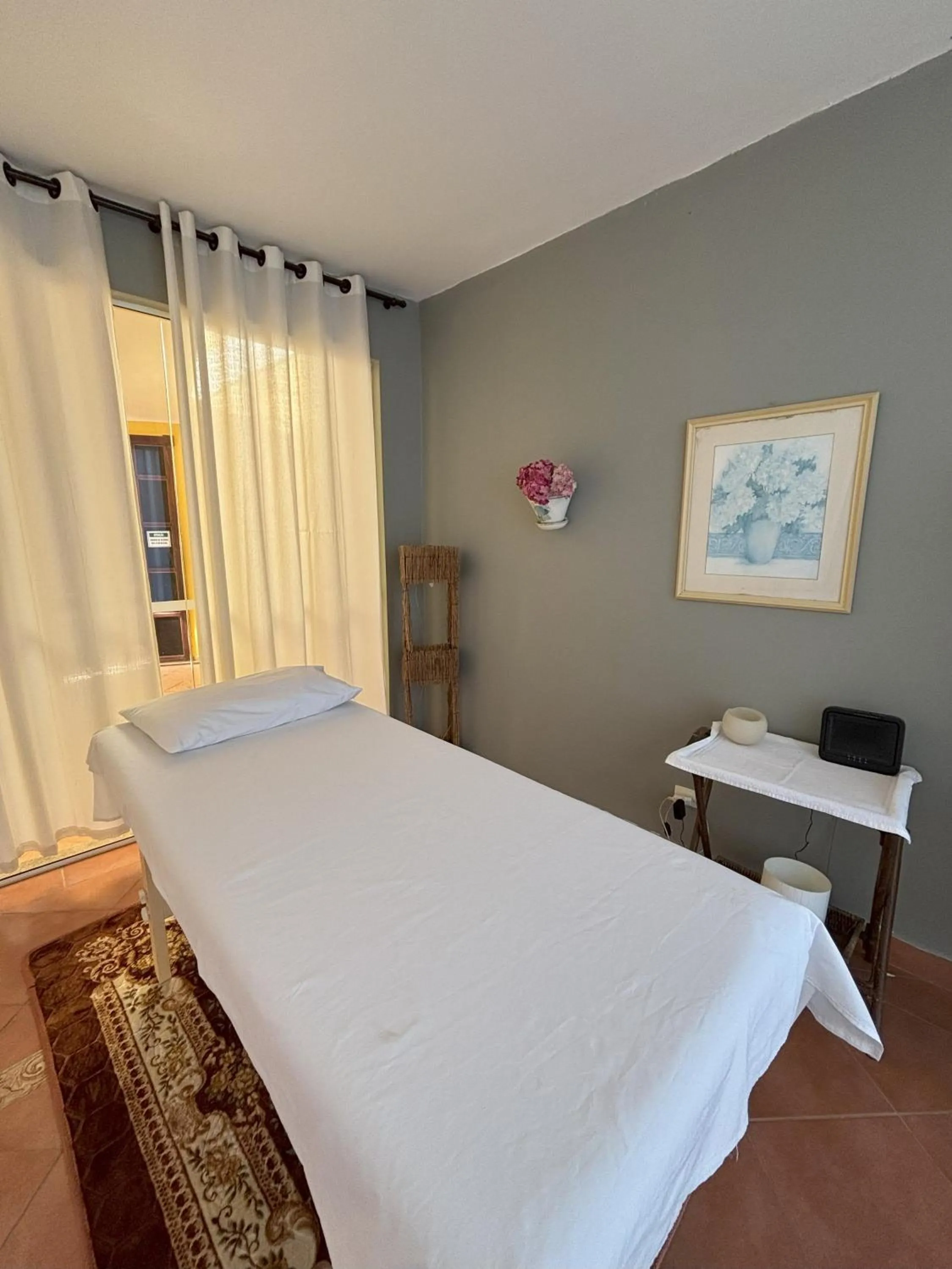 Massage, Bed in Pousada Portal das Cerejeiras - Be Happy Group