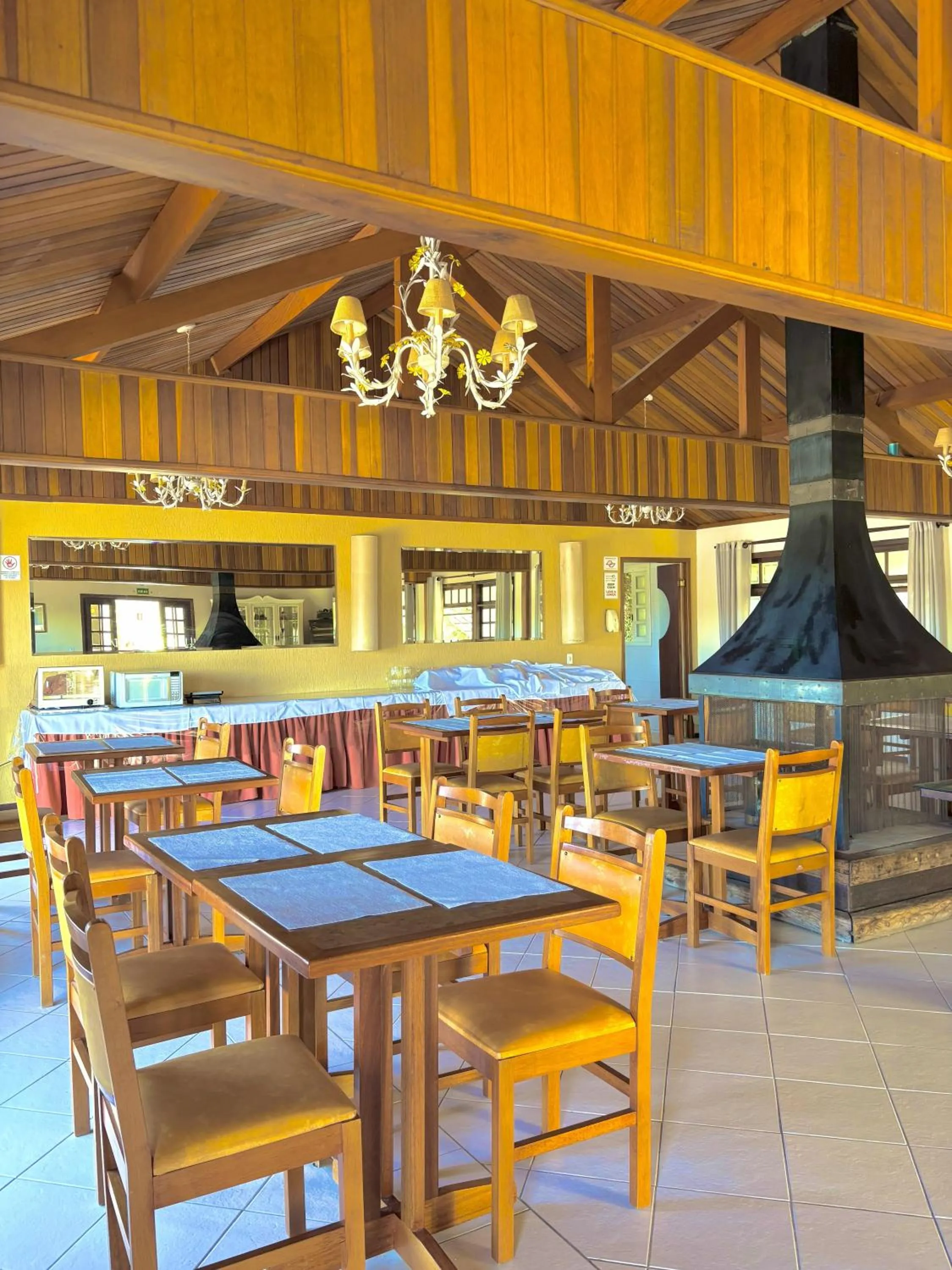 Breakfast in Pousada Portal das Cerejeiras - Be Happy Group