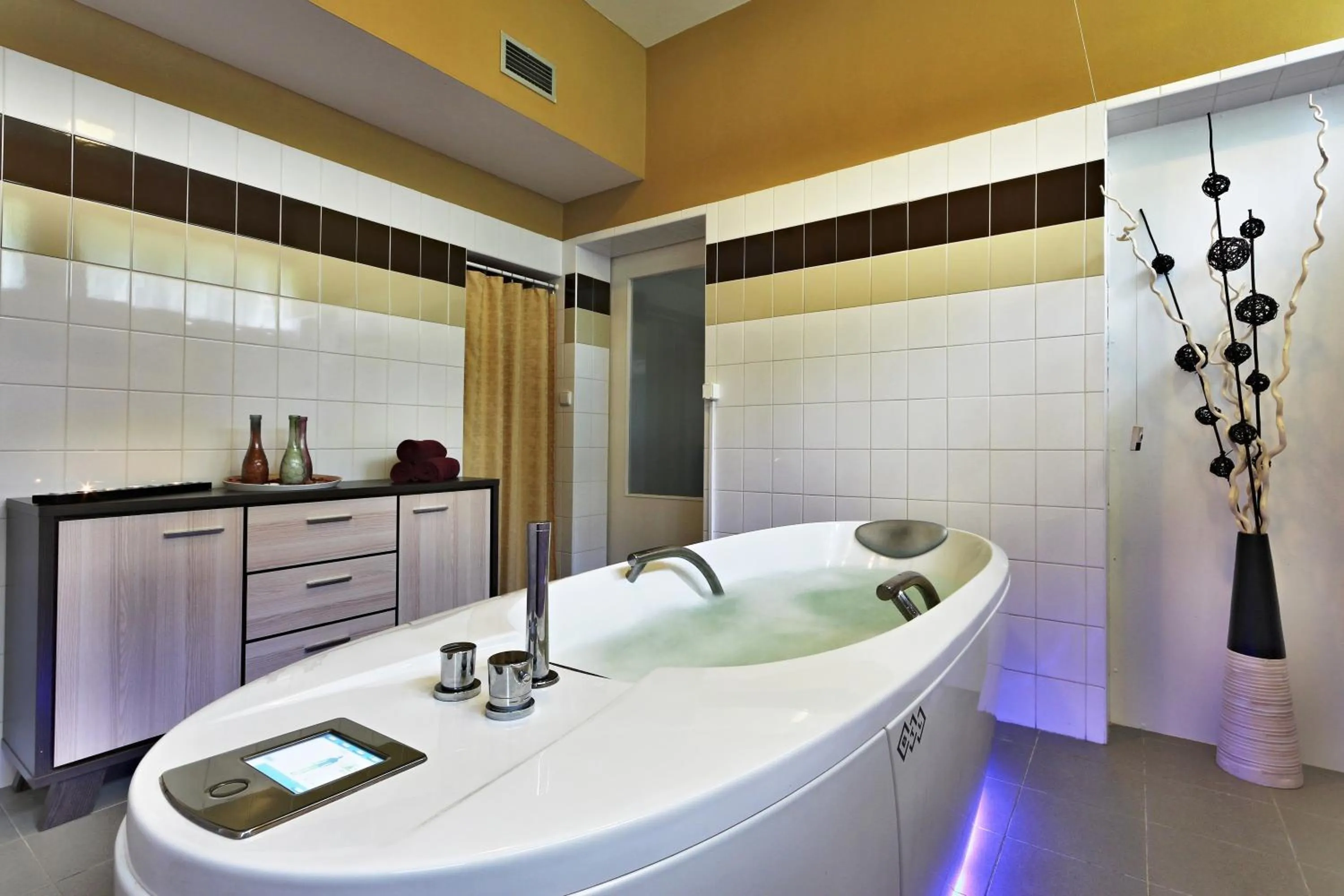 Bath in Parkhotel Golf Marianske Lazne