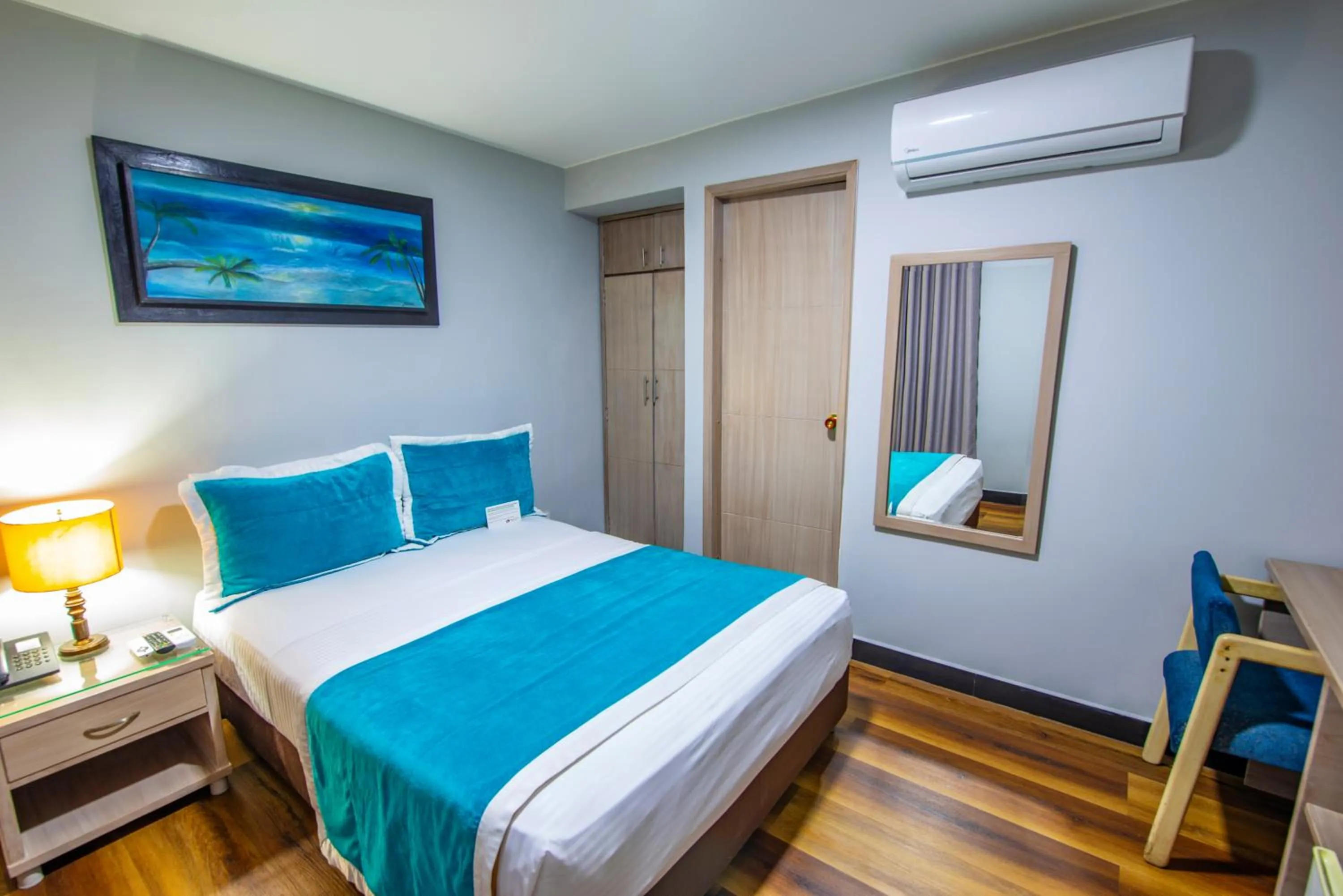 Photo of the whole room, Bed in Cabecera Country Hotel