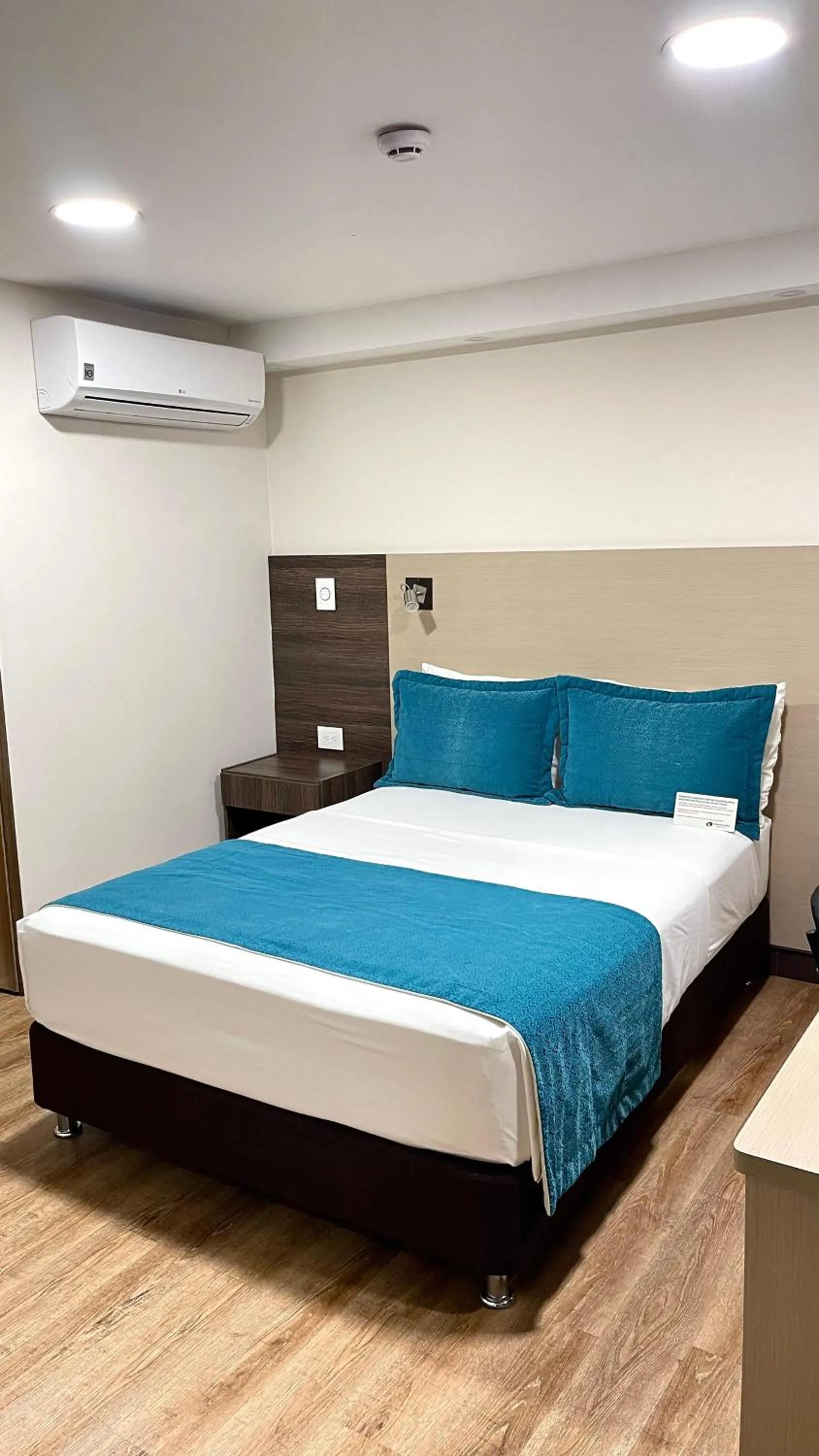 Photo of the whole room, Bed in Cabecera Country Hotel