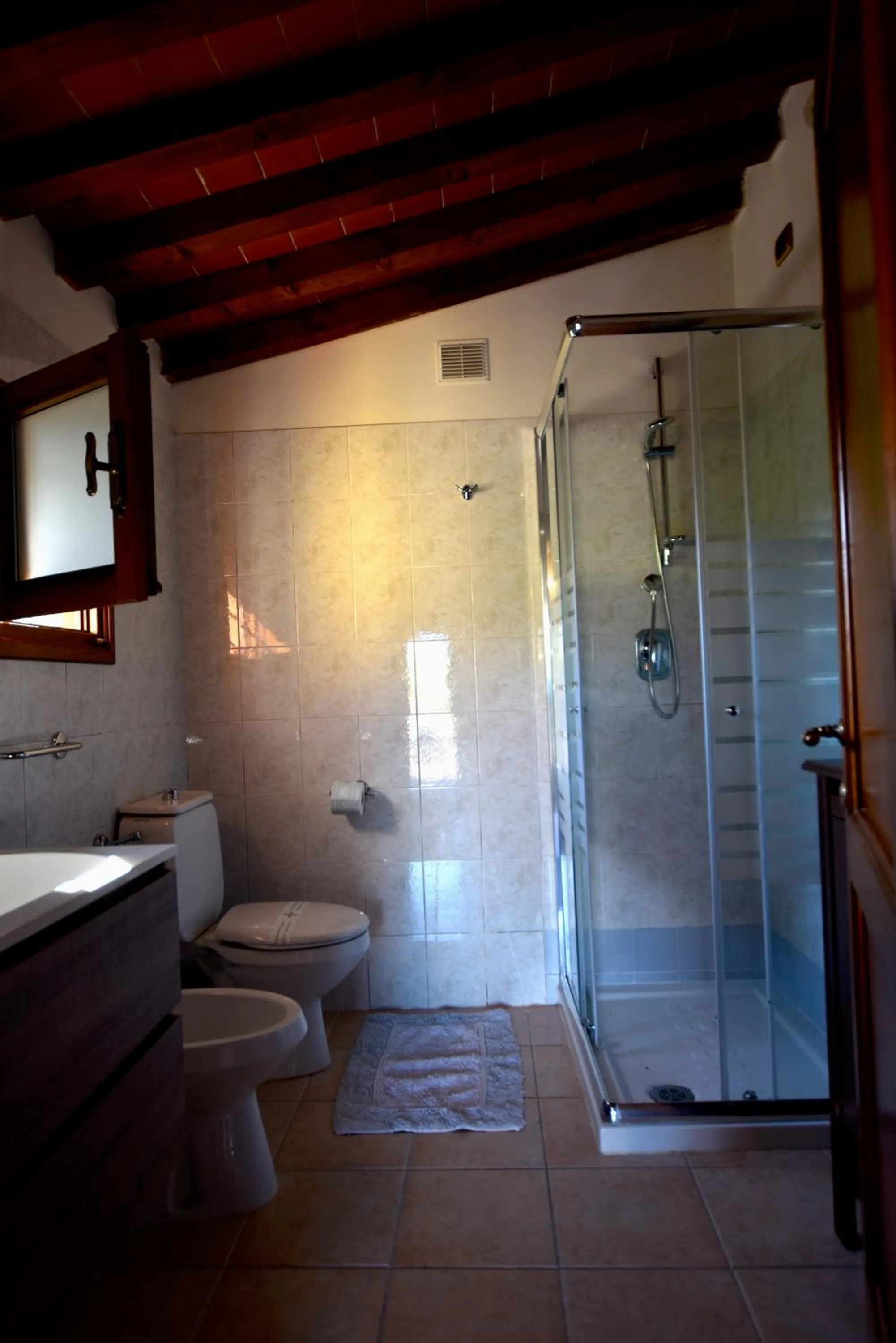 Shower in La Valle di Anna