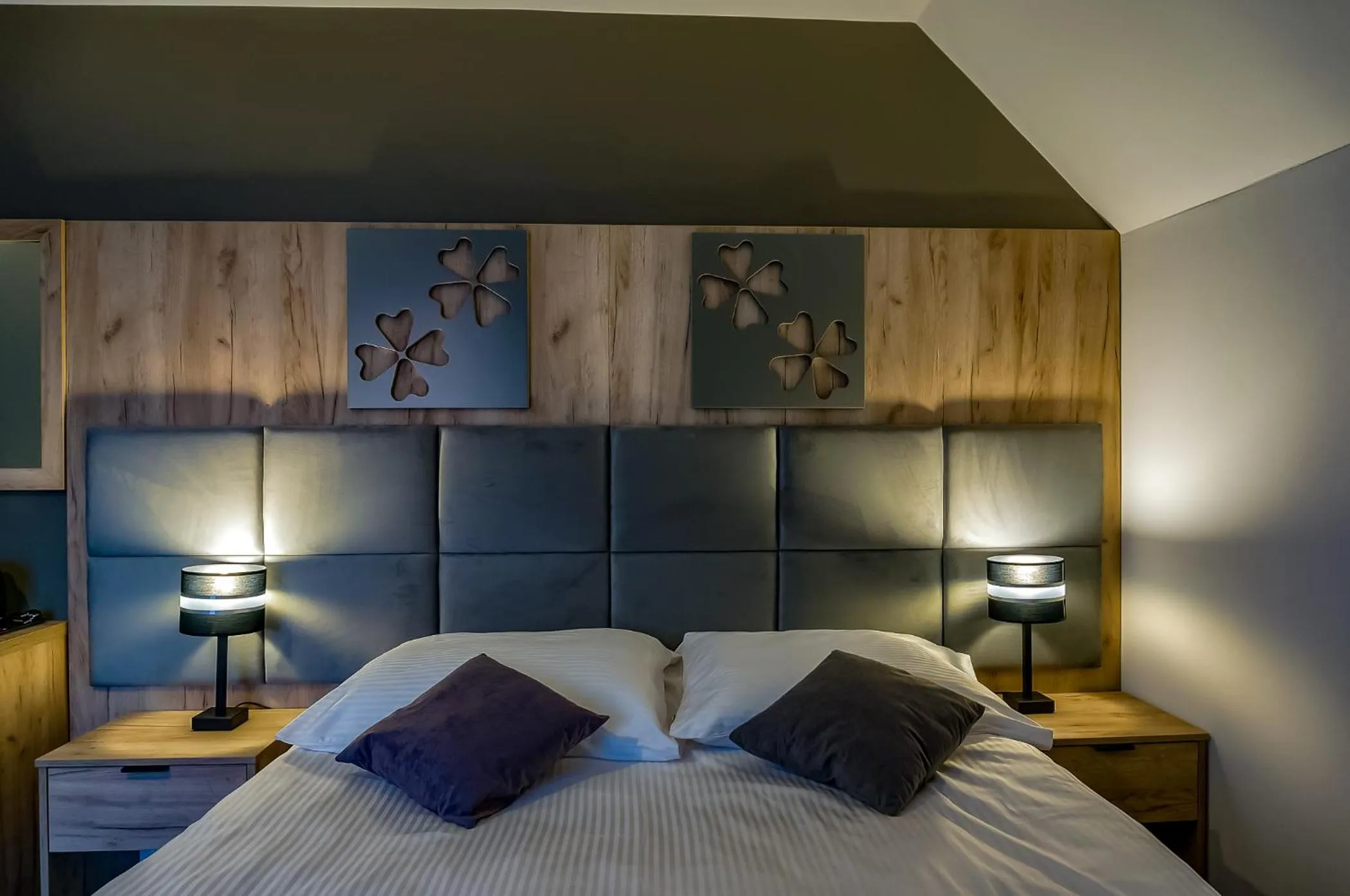 Photo of the whole room, Bed in Willa Na Skarpie