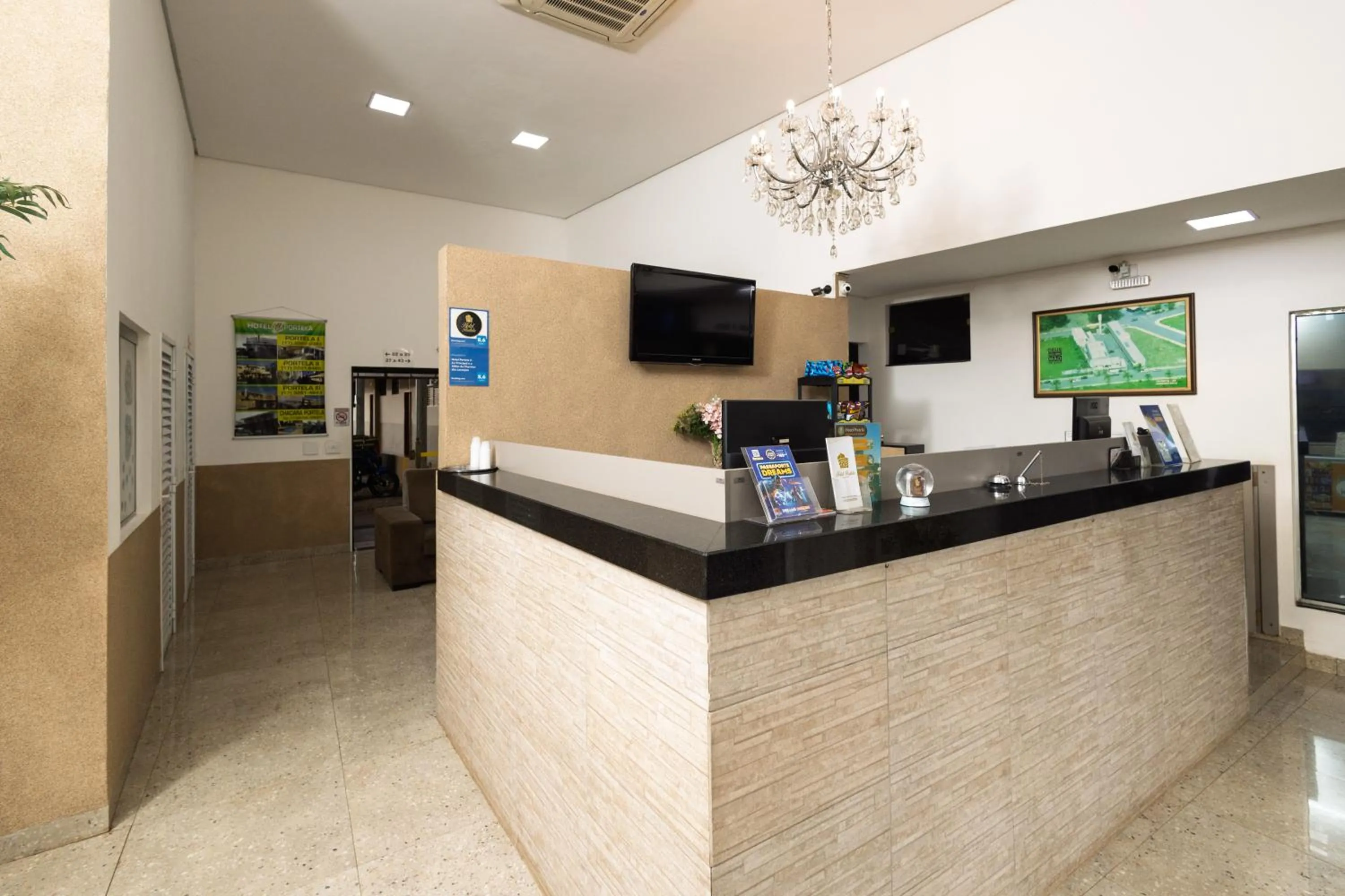 Hotel Portela II - Av Principal e a 500m do Thermas dos Laranjais