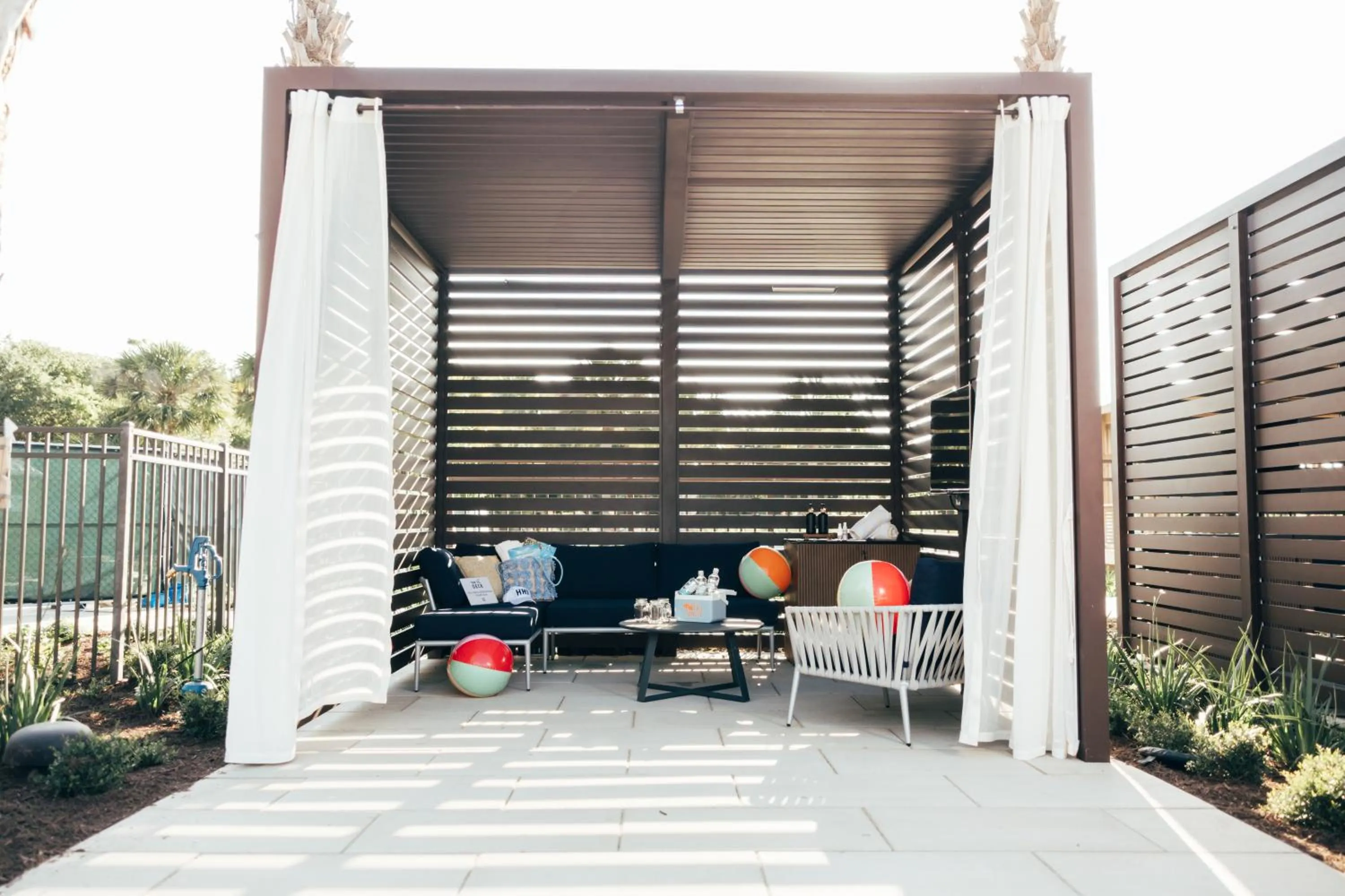 Swimming pool in Beach House Resort Hilton Head Island