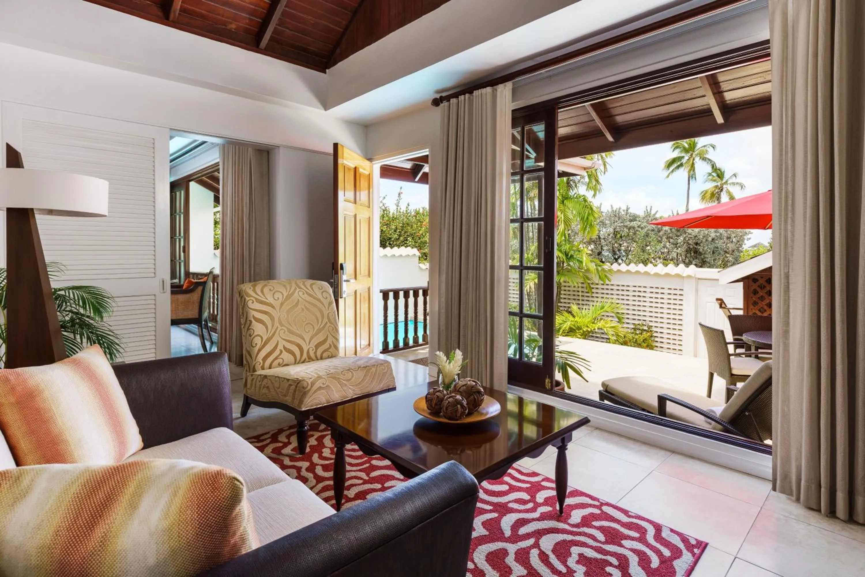 Living room in Spice Island Beach Resort