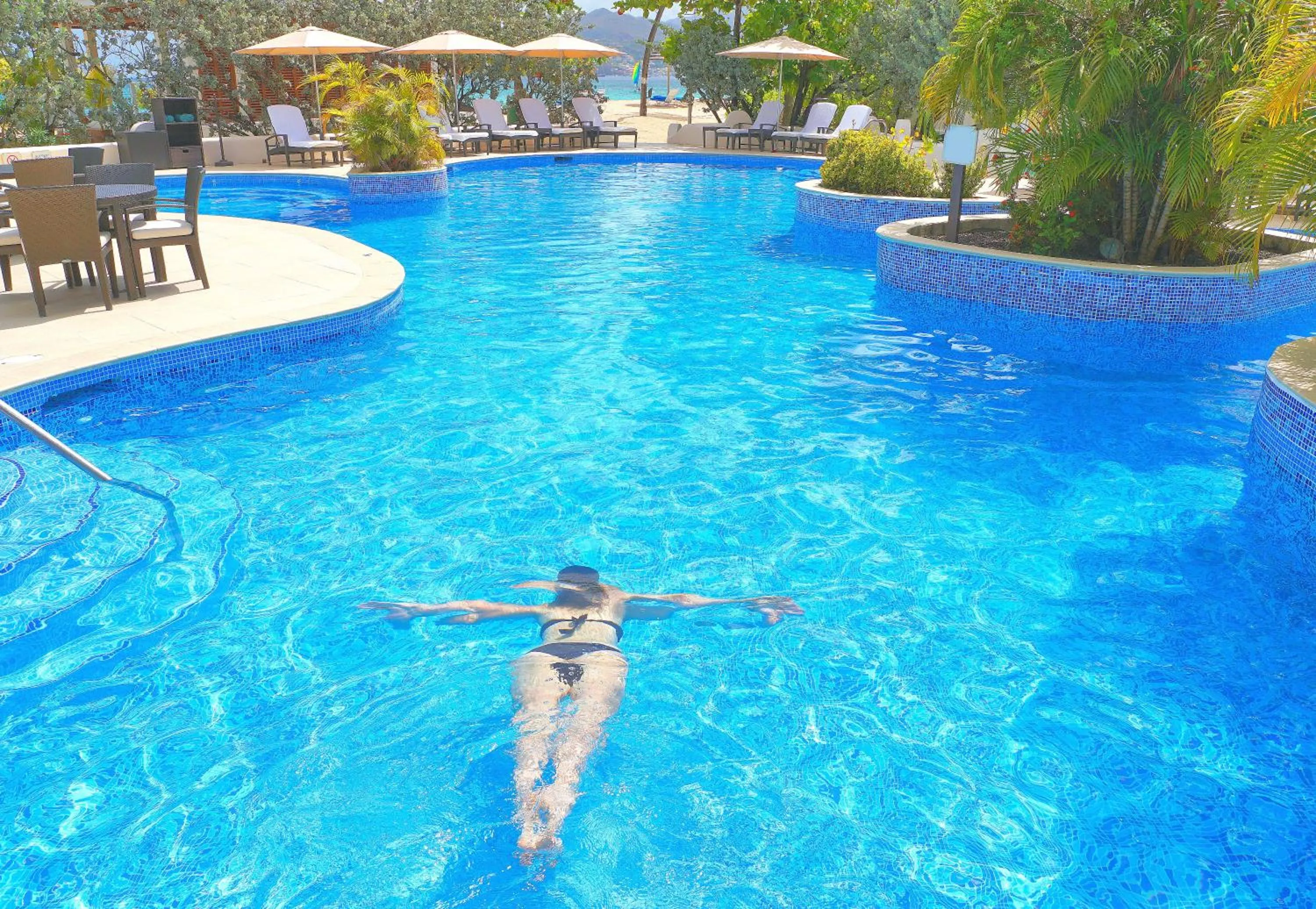Swimming pool in Spice Island Beach Resort