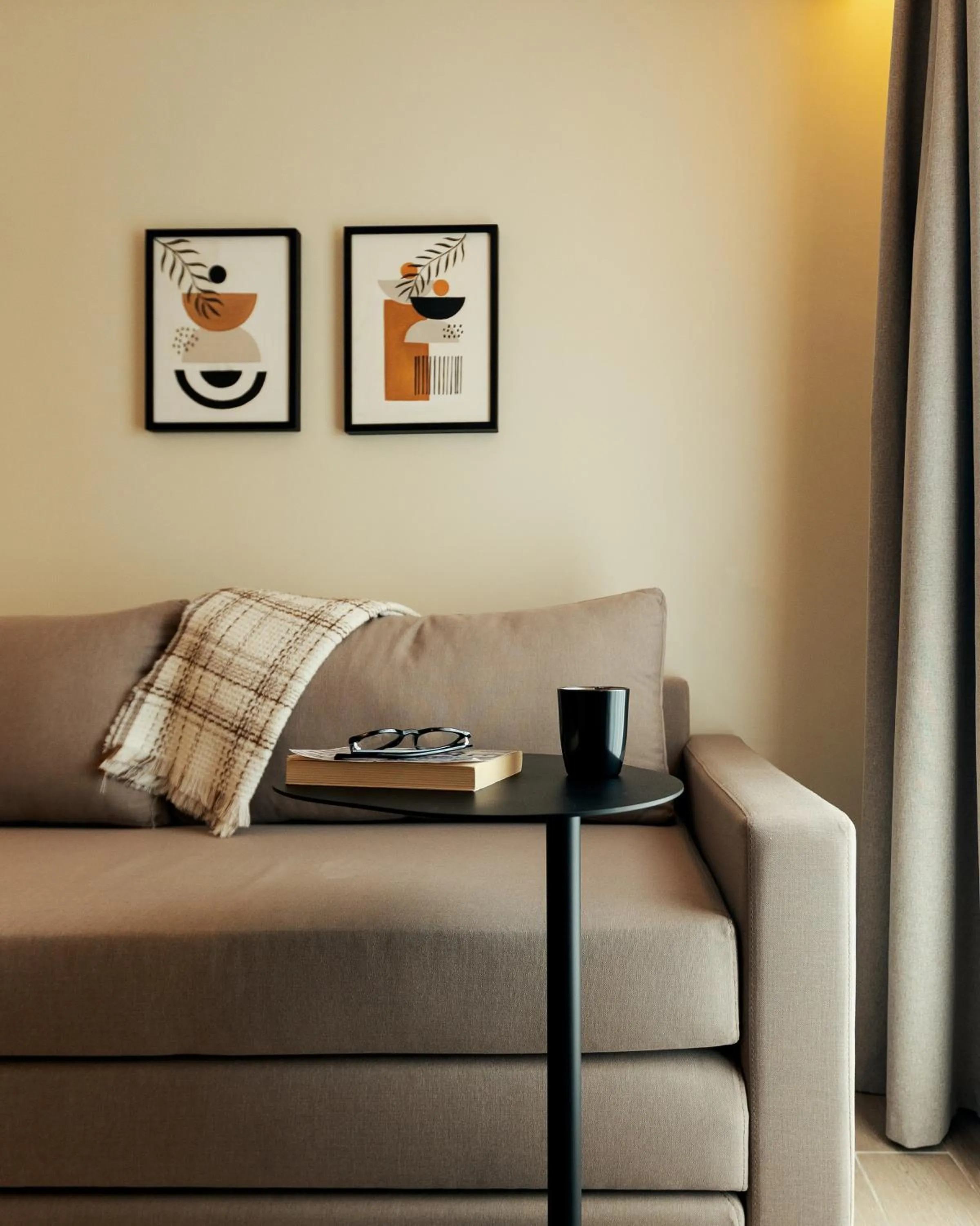 Seating area in MIA Urban Detroit Tanger