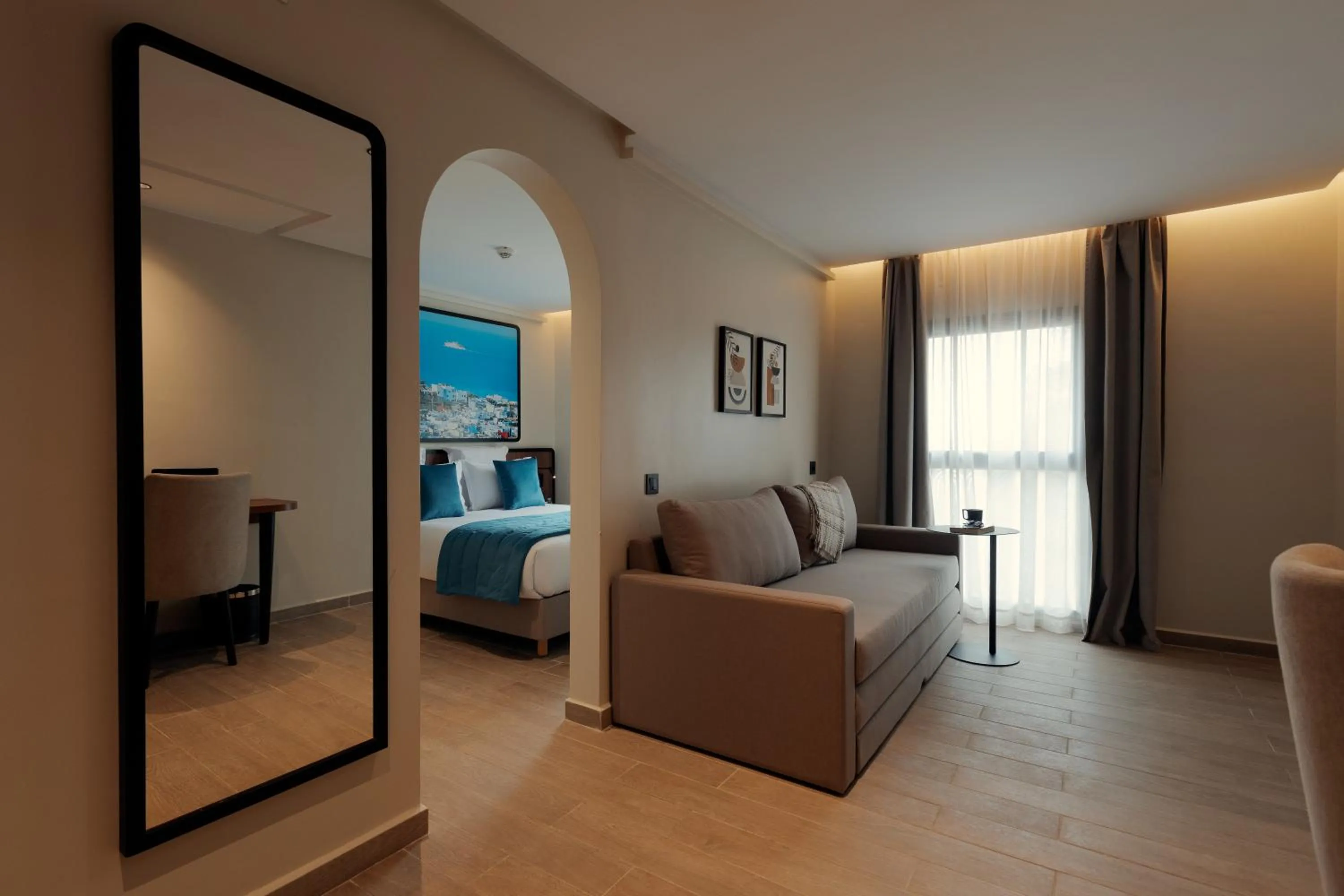 Photo of the whole room, Bed in MIA Urban Detroit Tanger