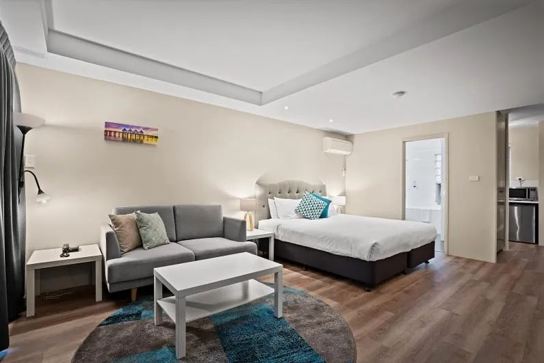 Photo of the whole room, Bed in Broadwater Resort WA Tourism Awards 2025 Gold Winner