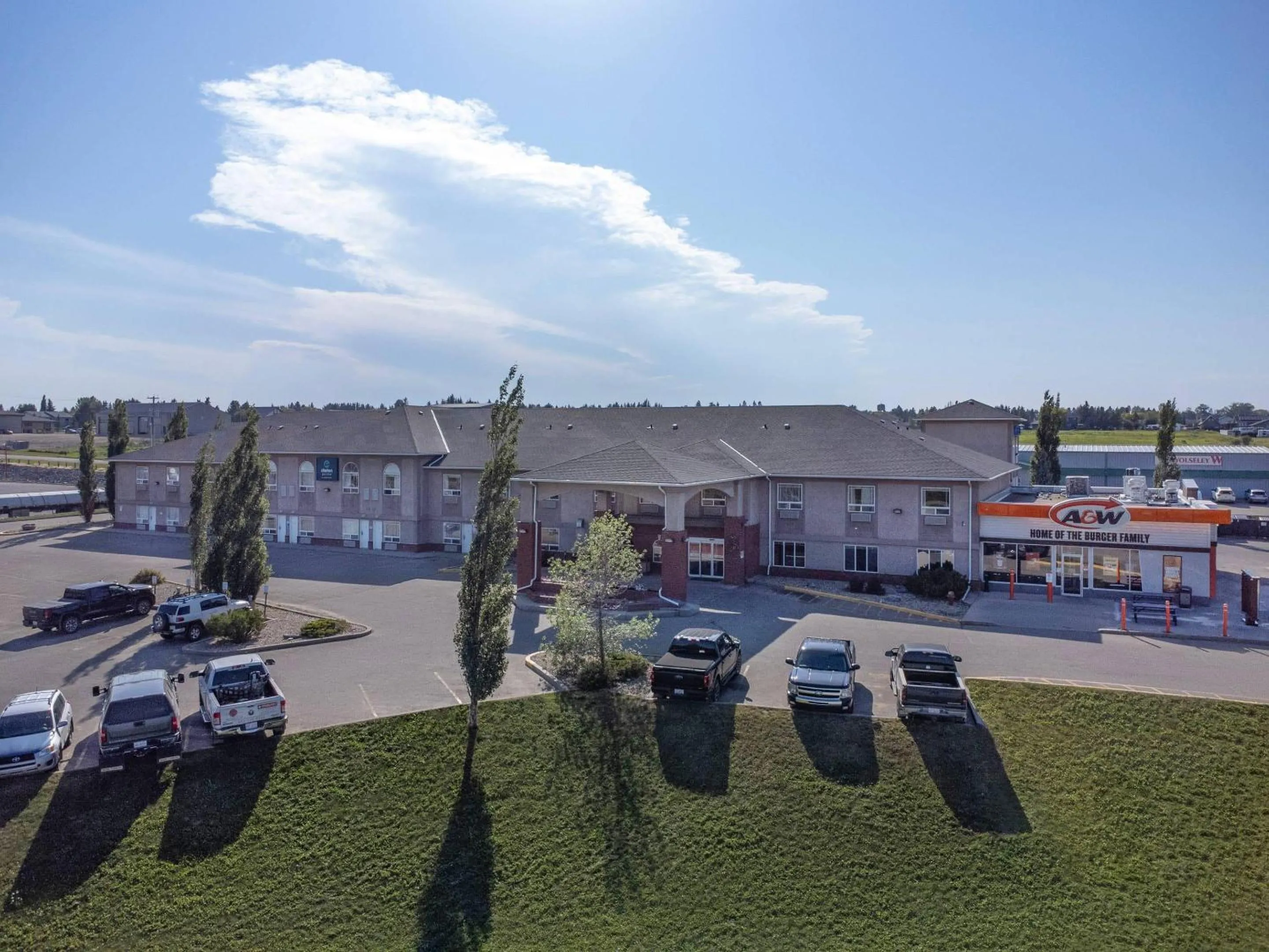 Property building in Clarion Pointe