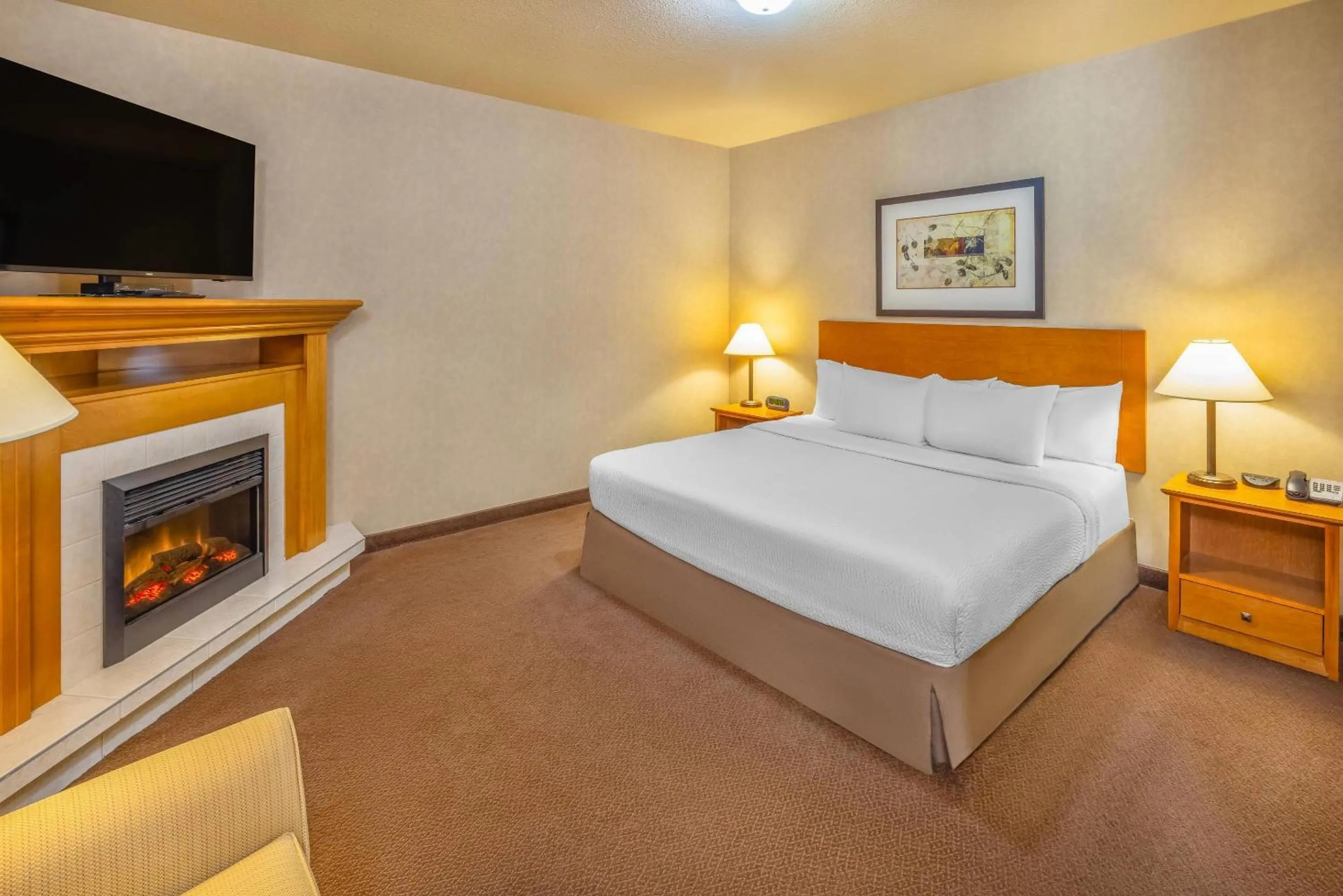 Bedroom, Bed in Clarion Pointe