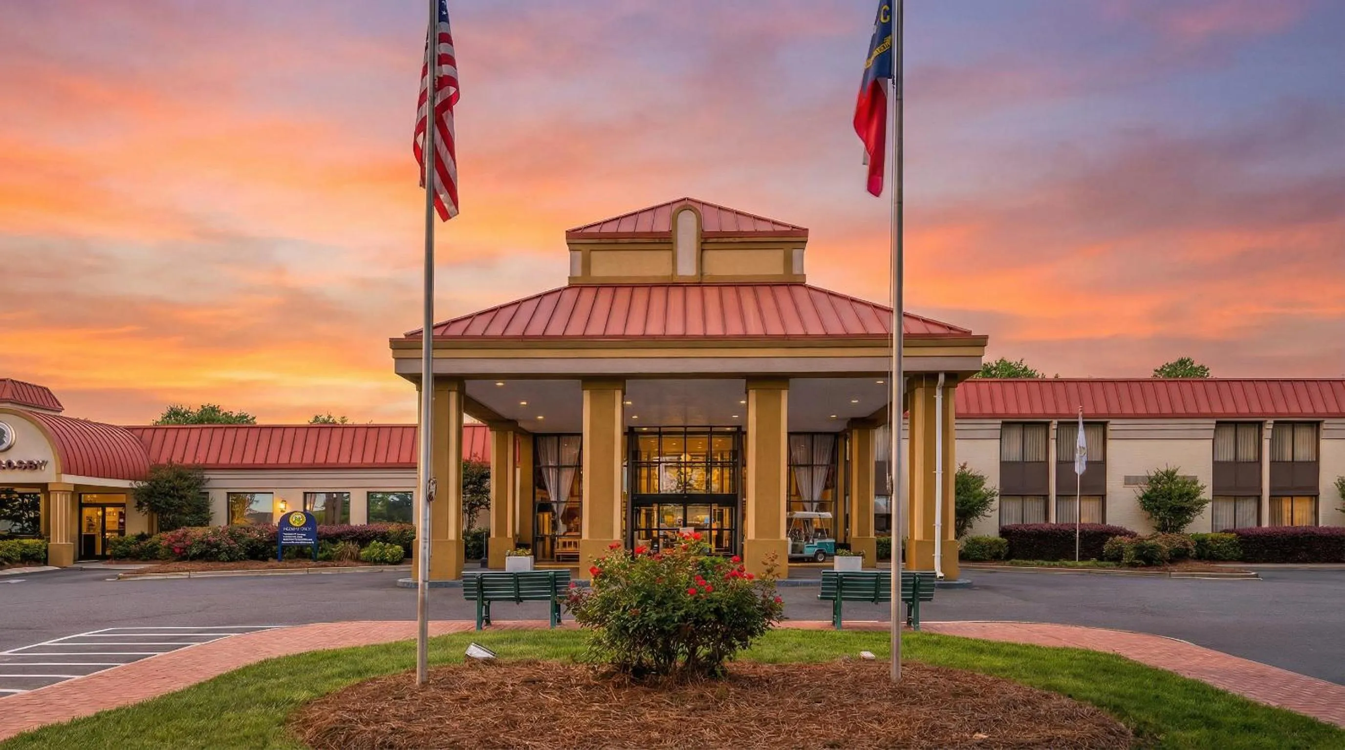 Property building in Village Inn Clemmons-Winston Salem, Trademark by Wyndham