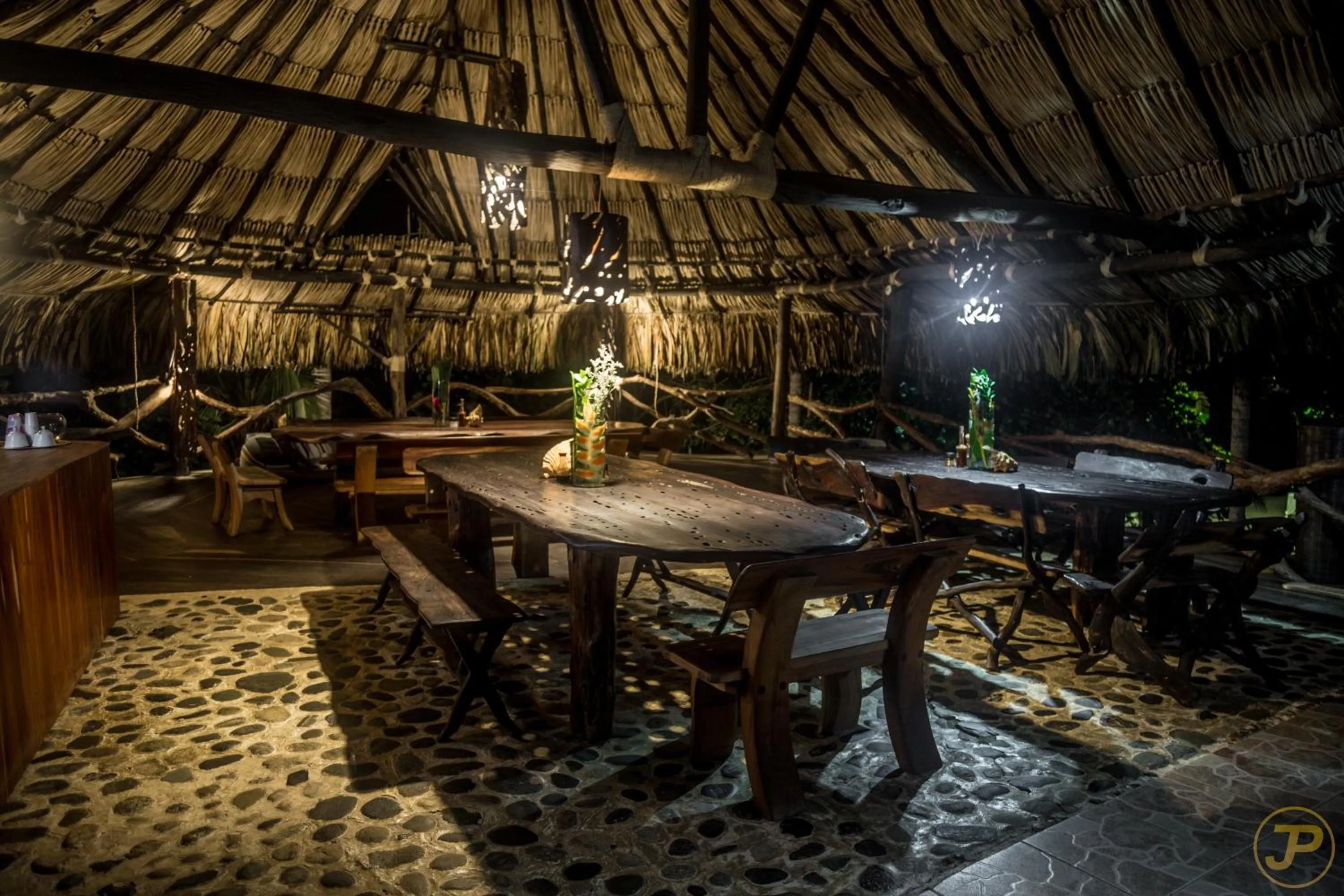 Restaurant/places to eat in Sublime Eco Hotel
