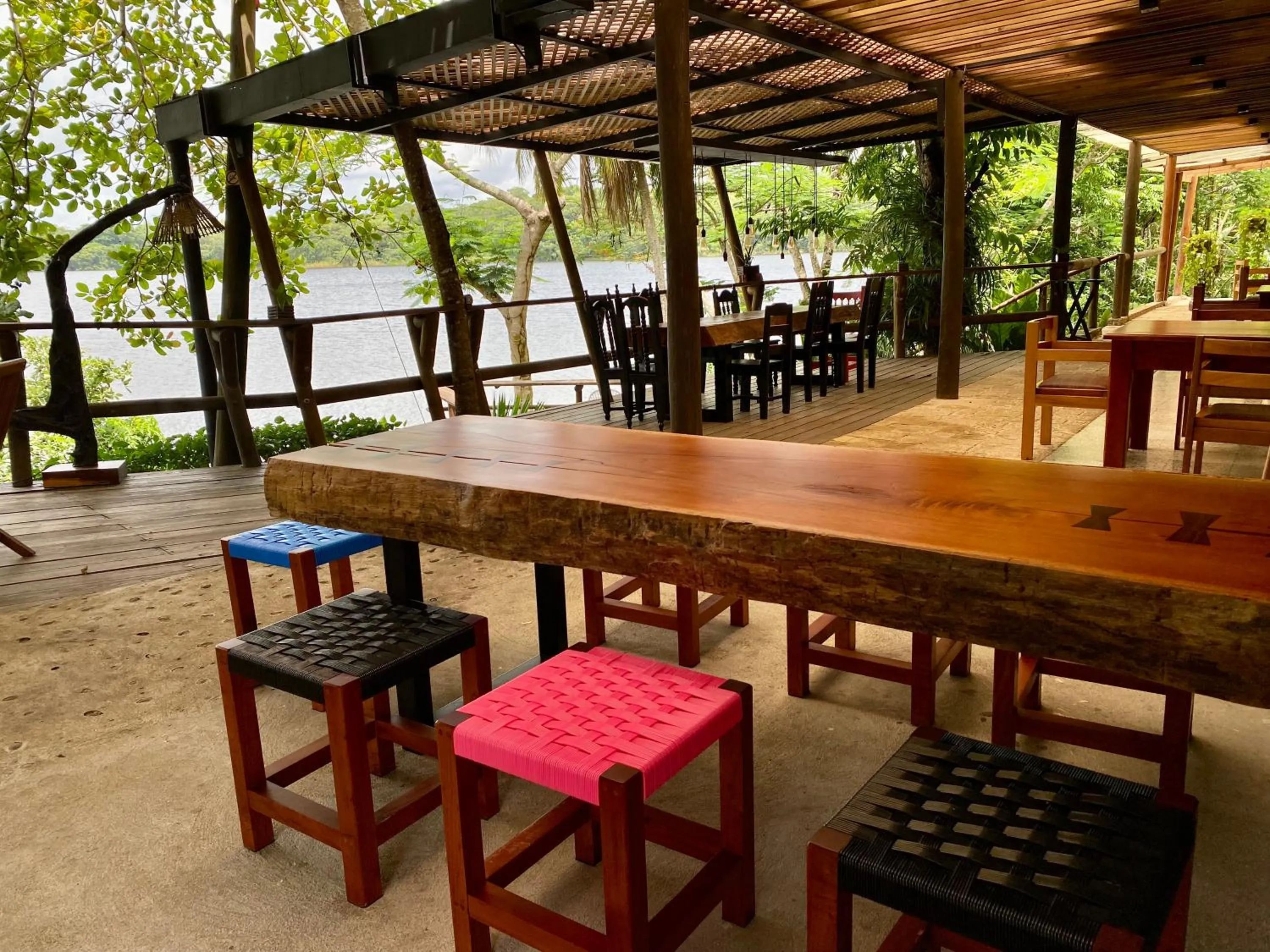 Restaurant/places to eat in Villa Maya