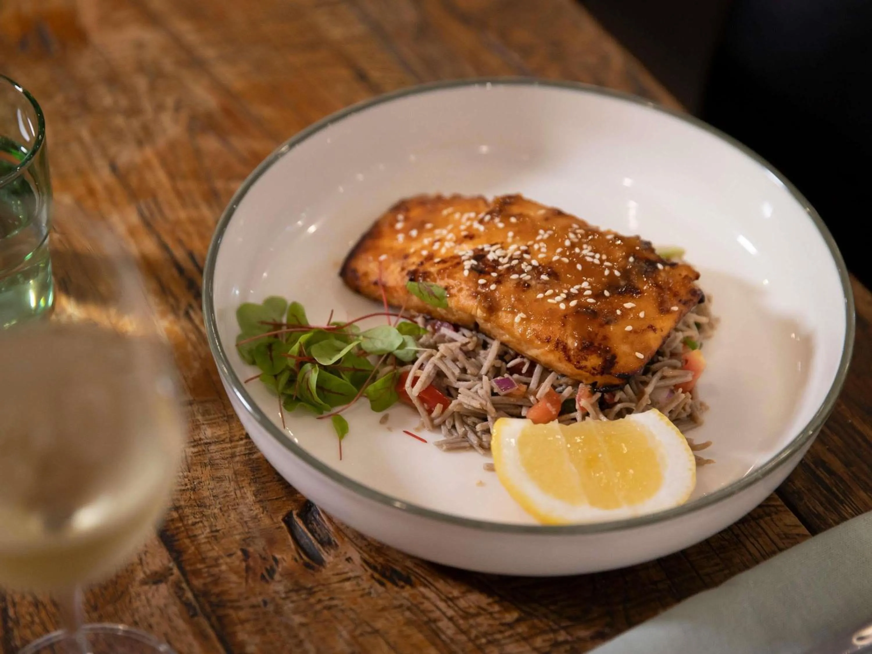 Restaurant/places to eat in Mercure Newcastle