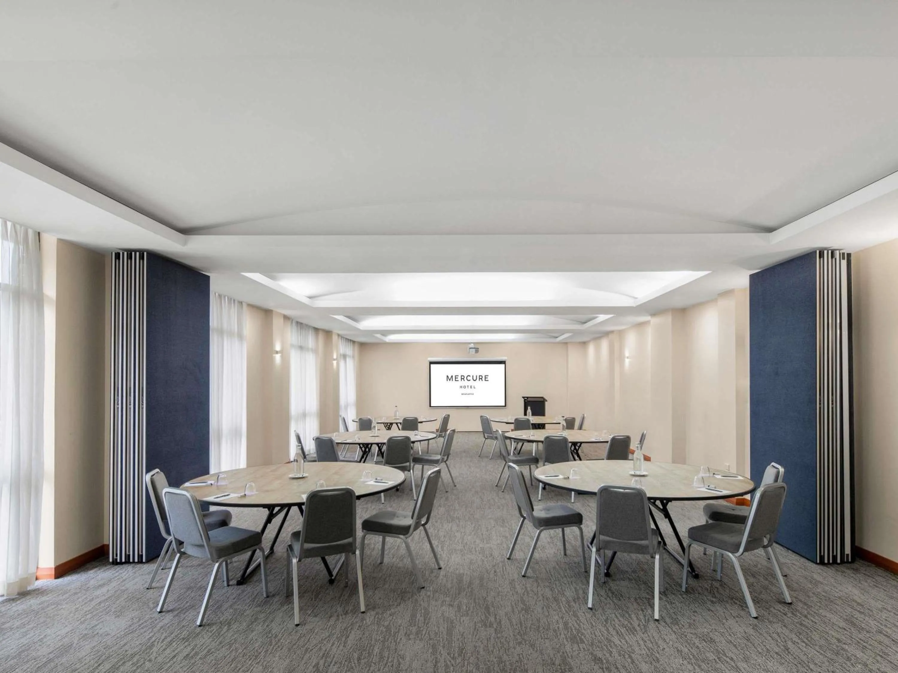 Meeting/conference room in Mercure Newcastle