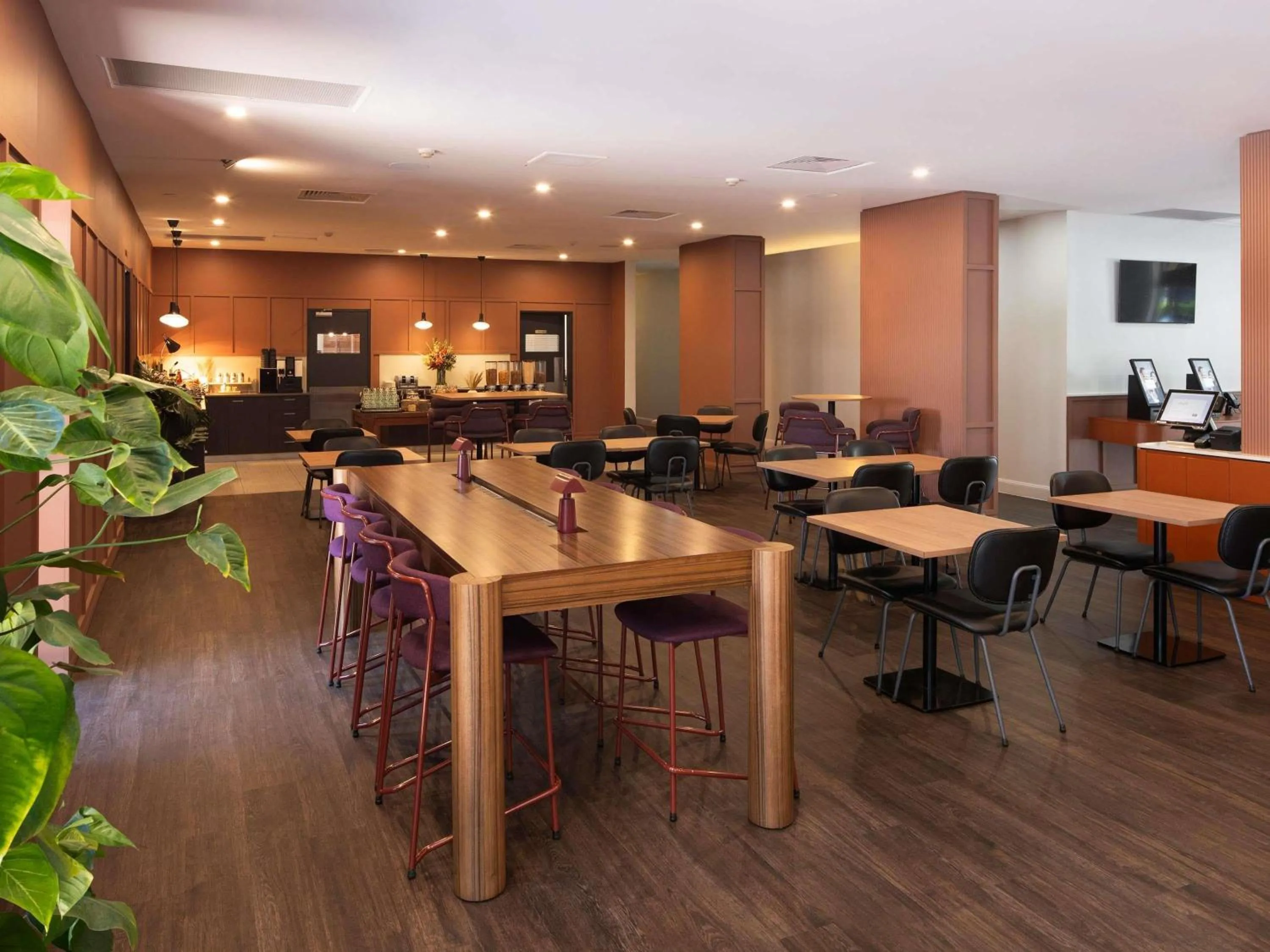 Lounge or bar in Mercure Newcastle