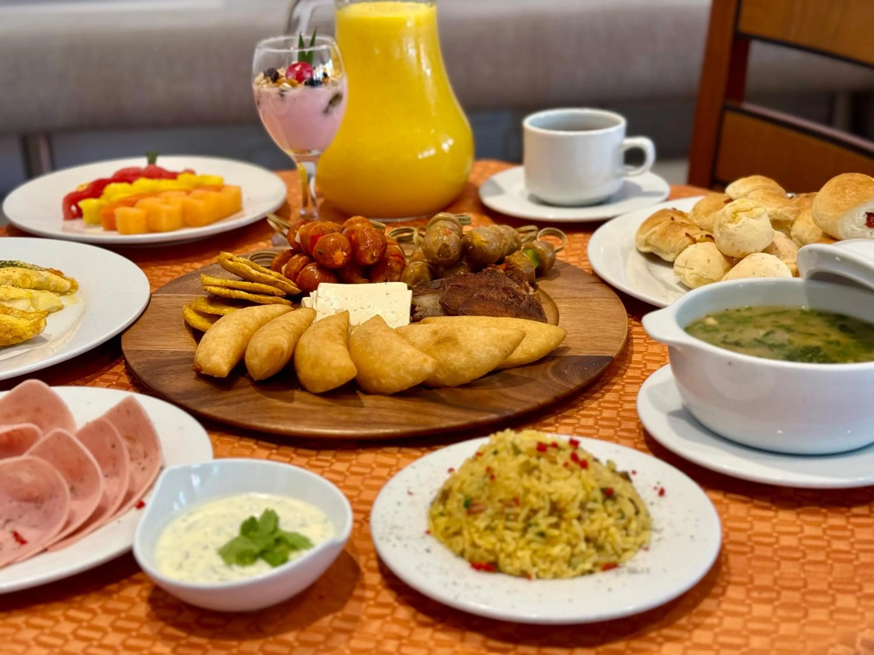 Breakfast in Hotel Atrium Plaza