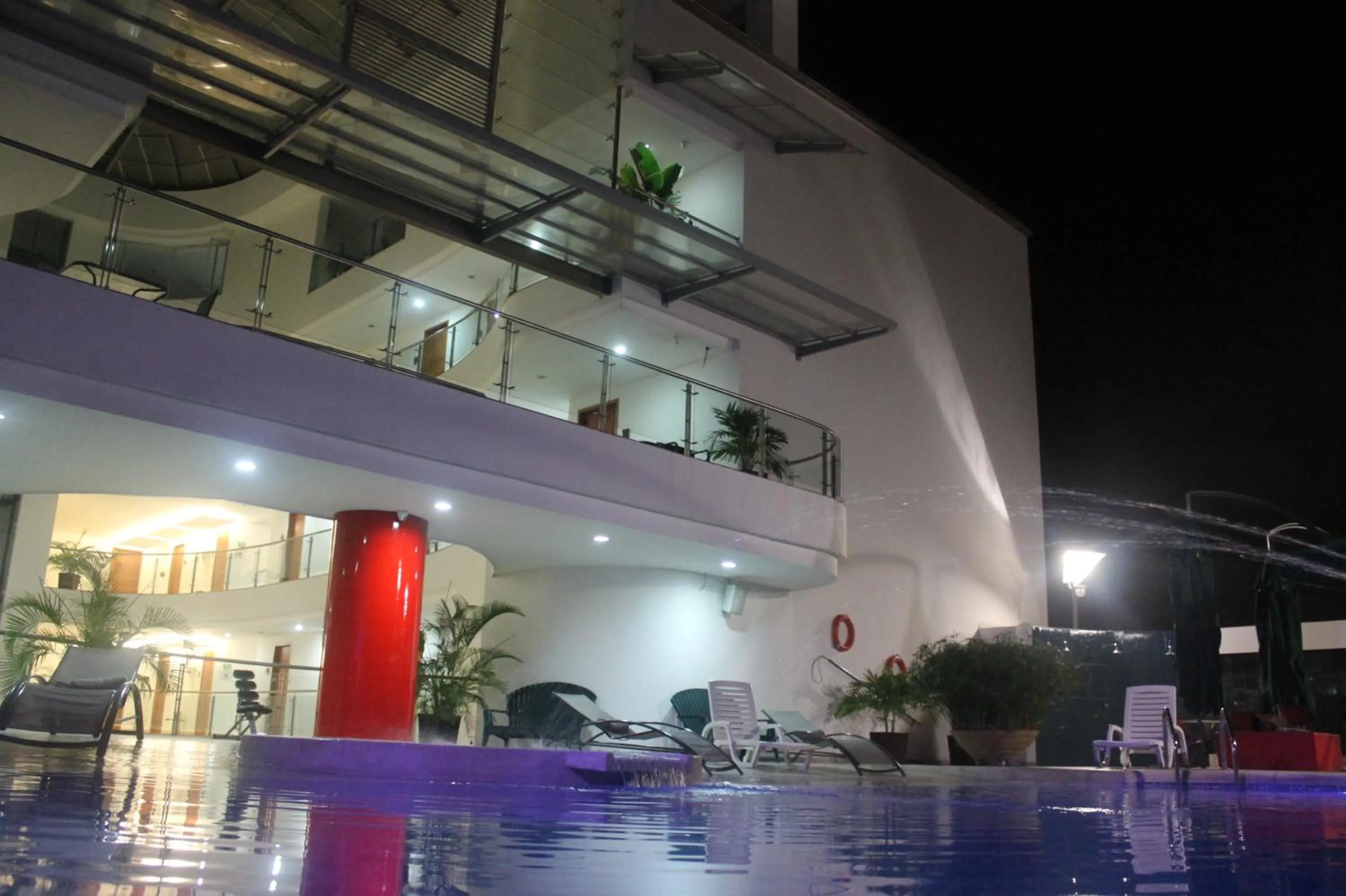 Decorative detail in Hotel Atrium Plaza