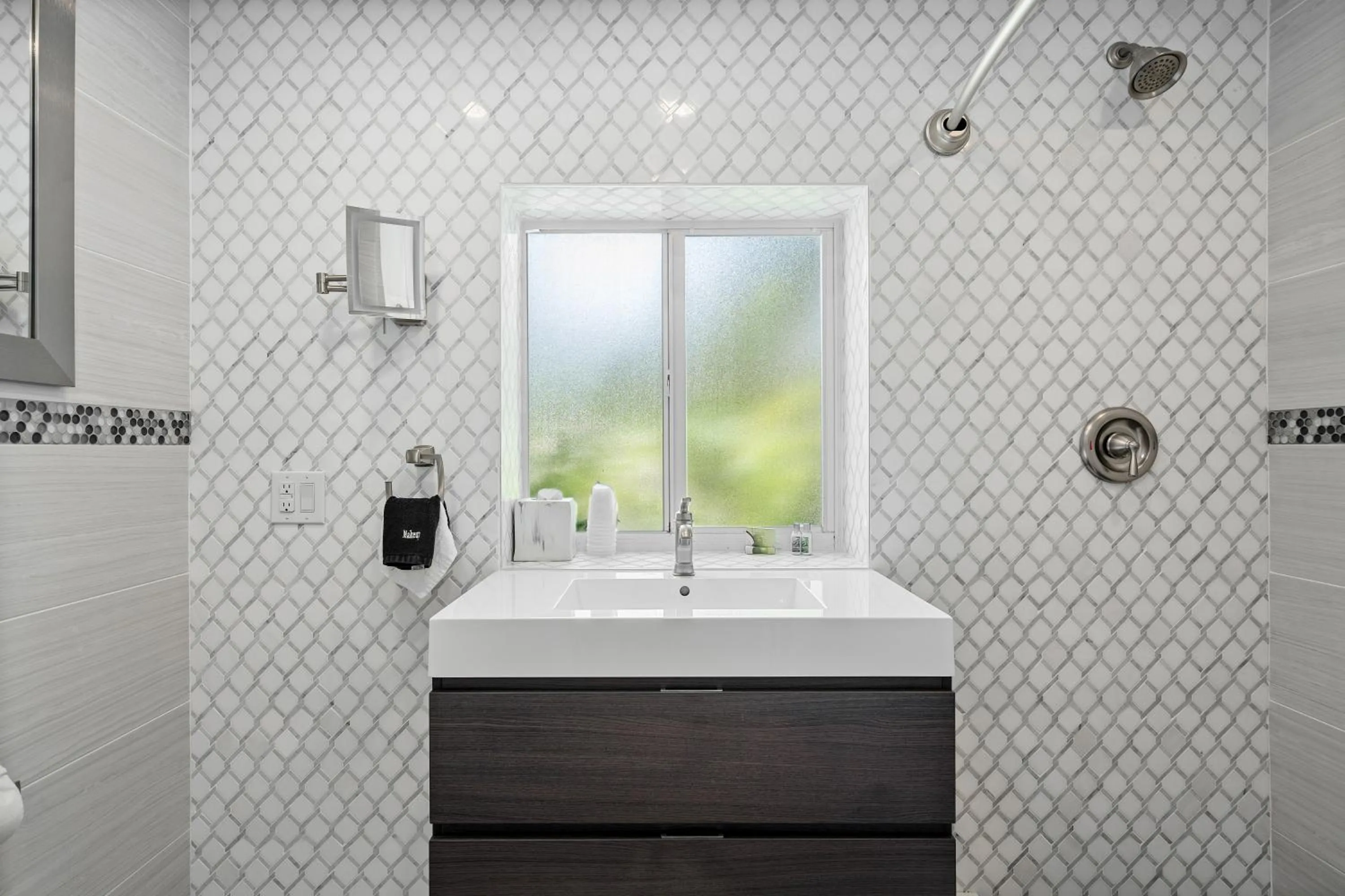 Bathroom in Bay Harbor Lodge