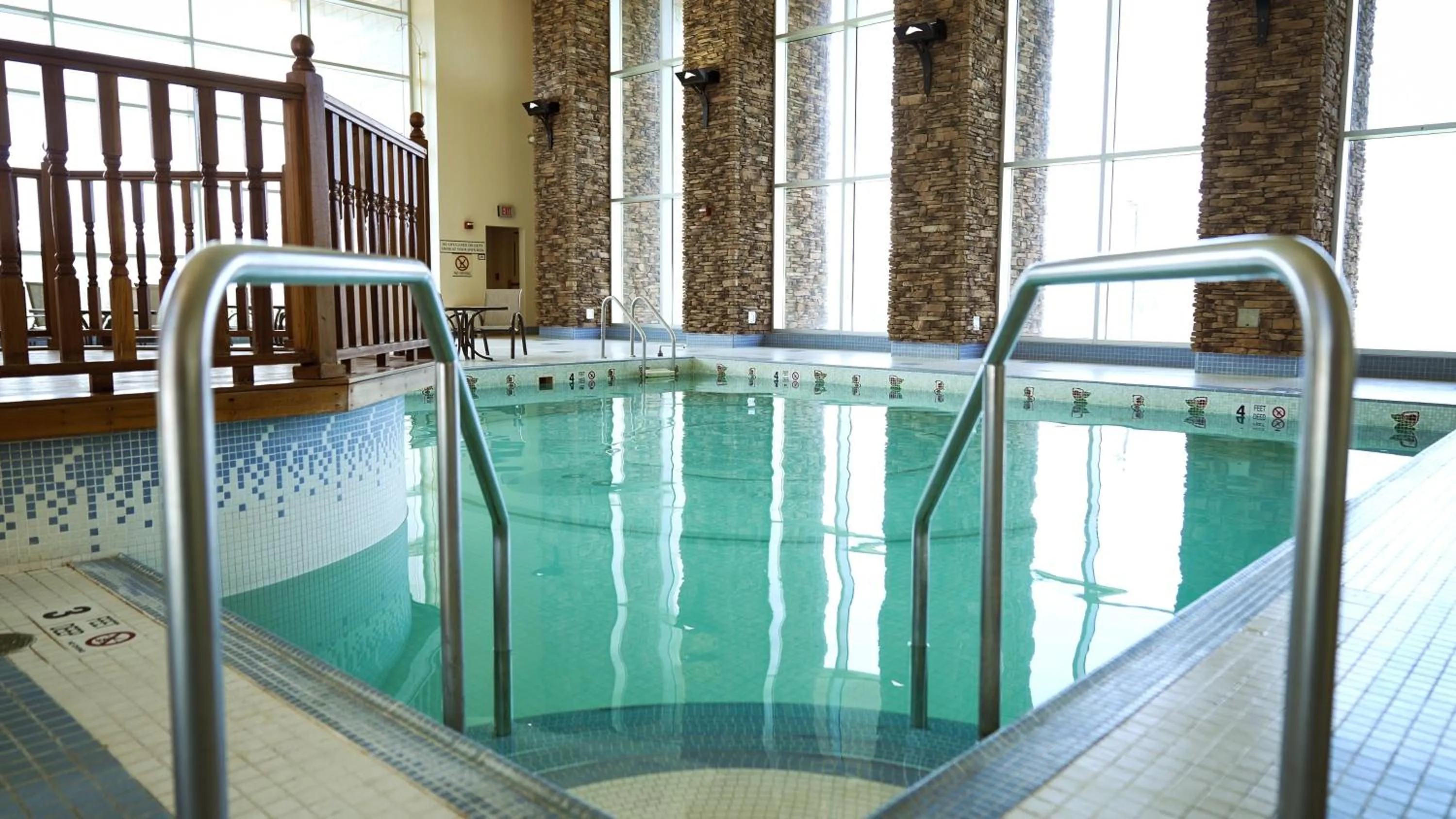 Swimming pool in Seneca Allegany Resort & Casino