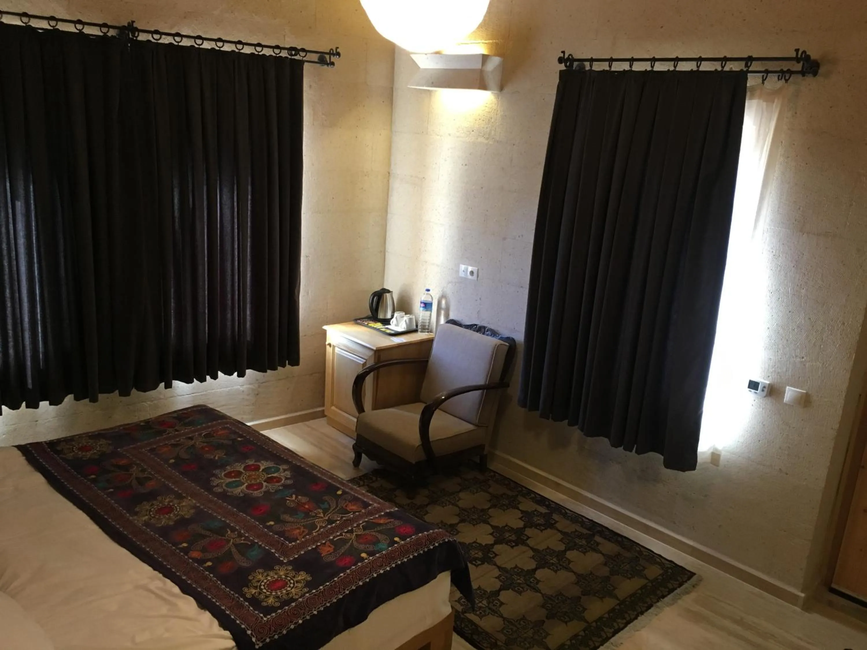 Seating area, Bed in Maze Of Cappadocia Hotel