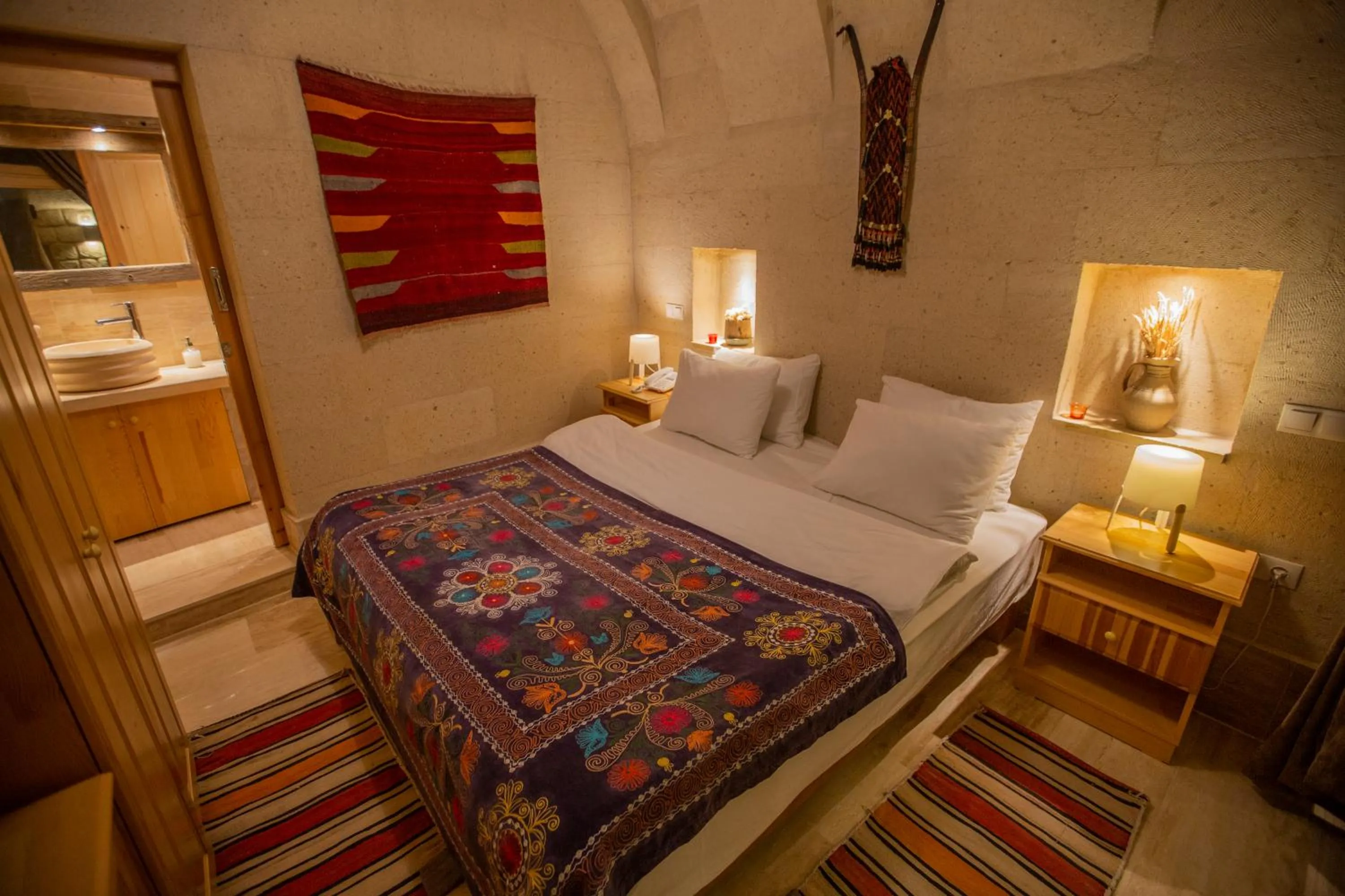 Photo of the whole room, Bed in Maze Of Cappadocia Hotel